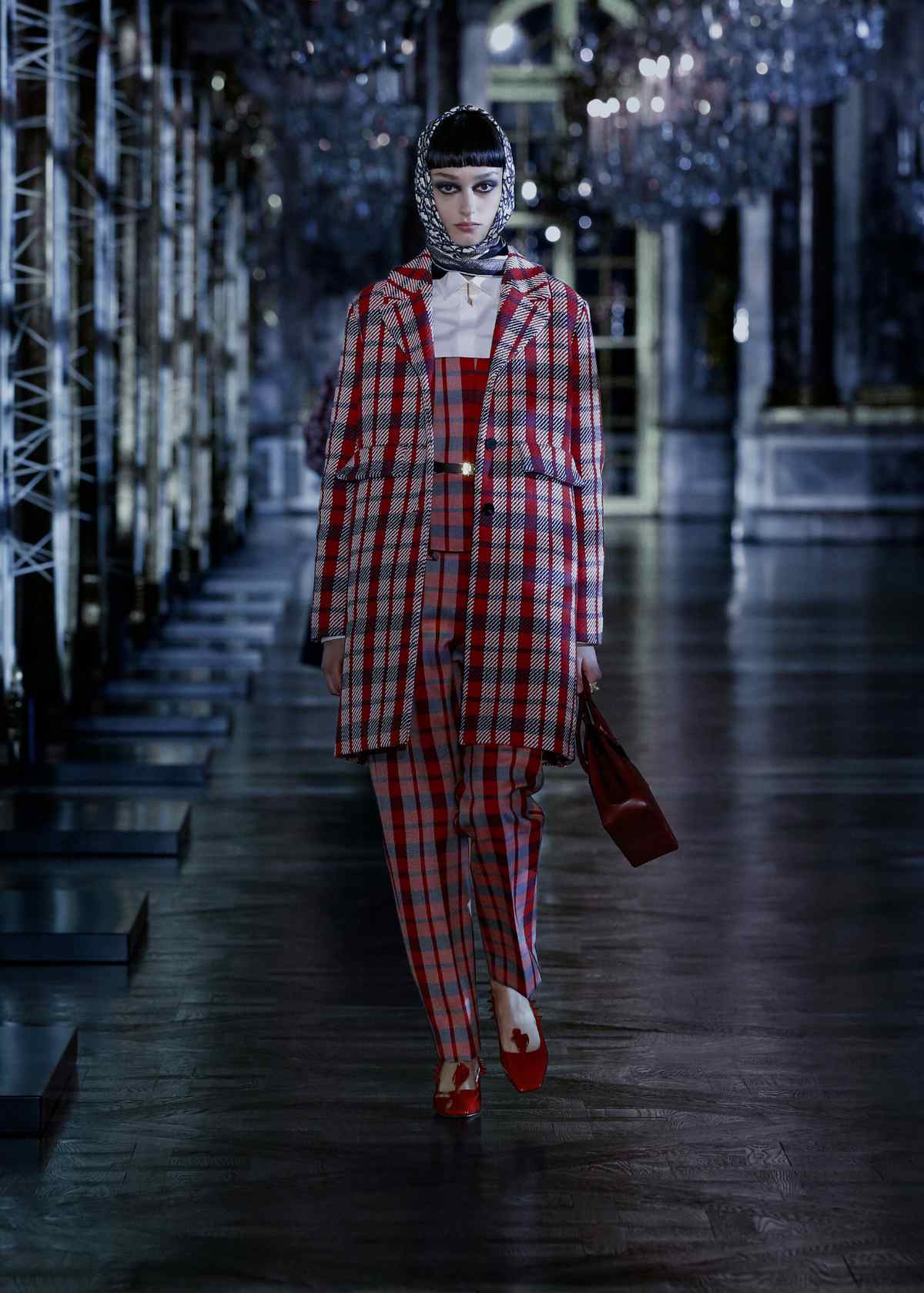 Dior Presents Its Women Fall-Winter 2021-22 Collection