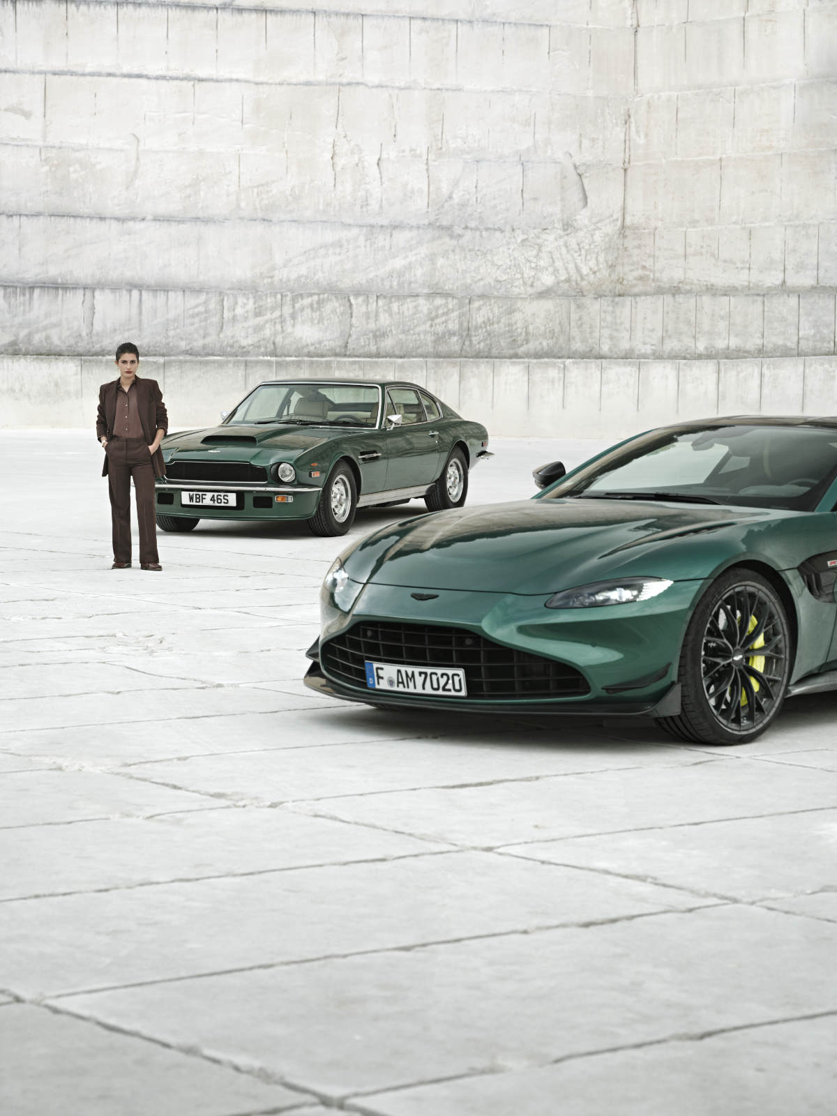 Girard-Perregaux Unveils Its New Laureato Green Ceramic Aston Martin Edition Watch