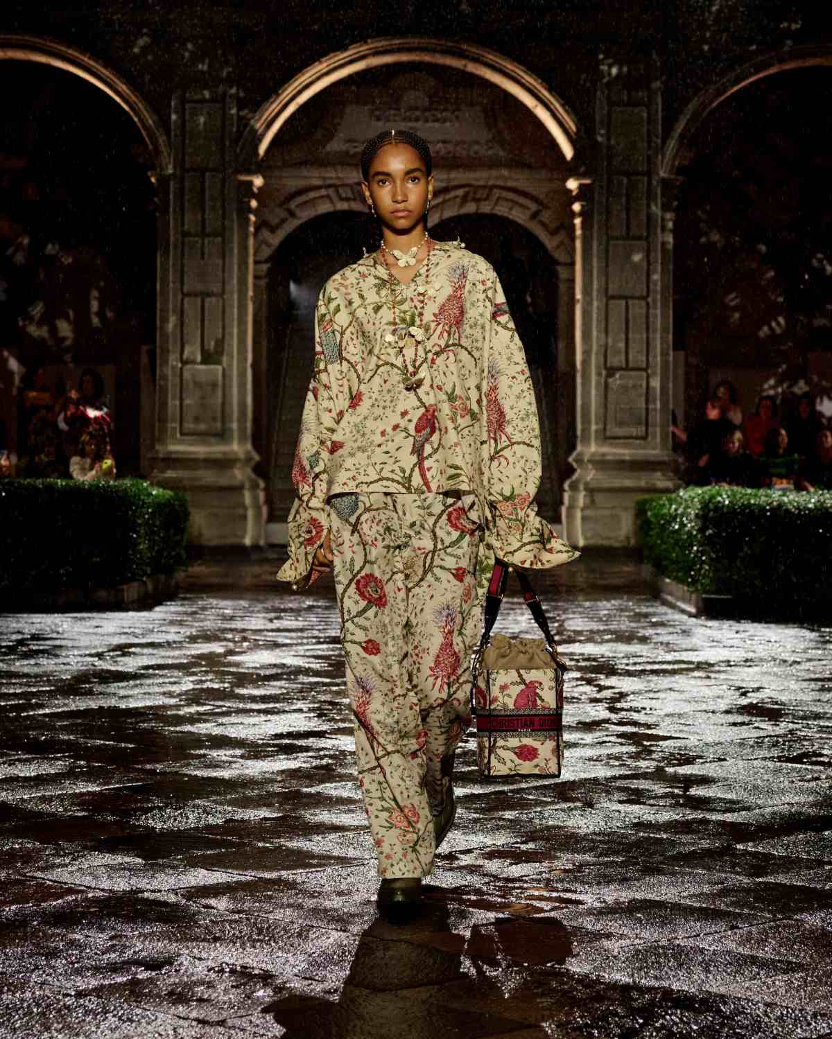 Dior: Dior Presents Its New Cruise 2024 Collection - Luxferity