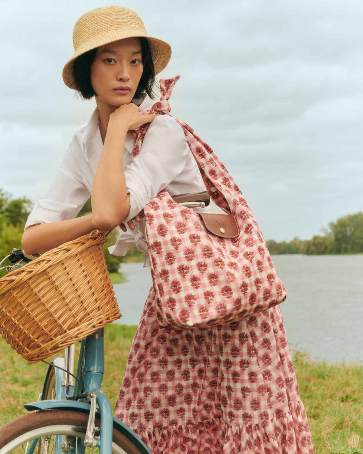 Longchamp Presents Its New Summer 2025 Ready-To-Wear Collection “Live Green!”