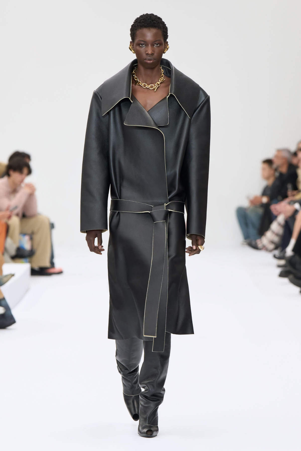 Acne Studios Presents Its New Spring/Summer 2025 Womenswear Collection