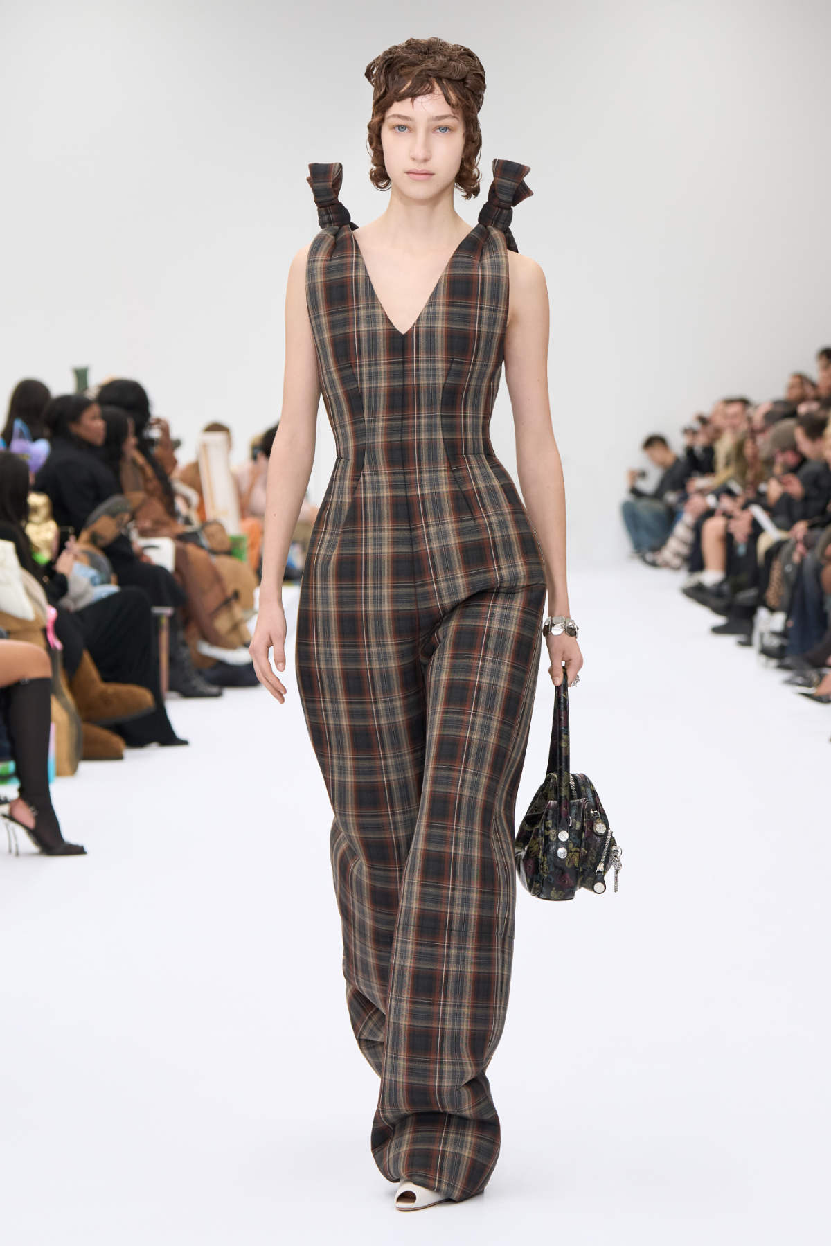 Acne Studios Presents Its New Spring/Summer 2025 Womenswear Collection