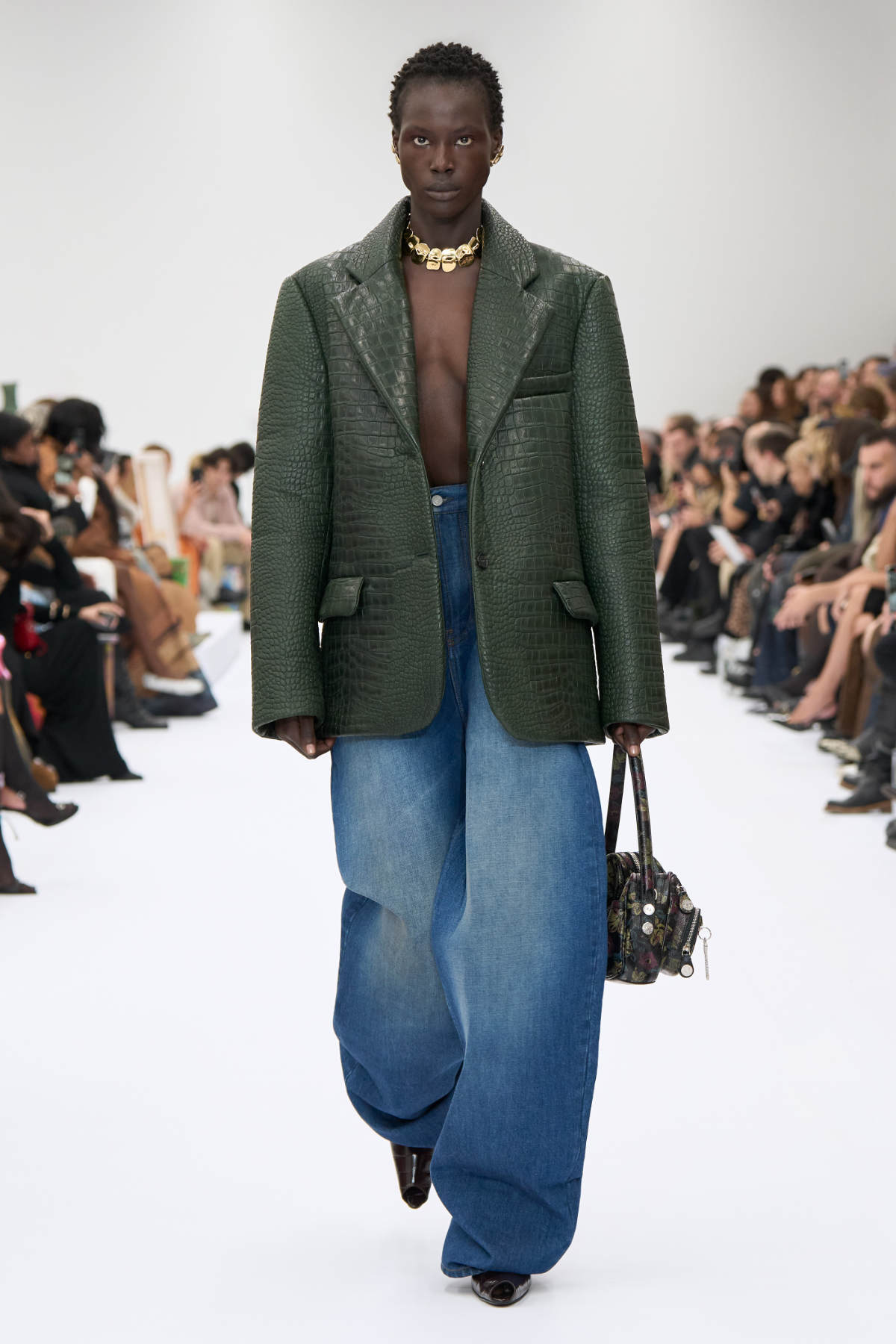 Acne Studios Presents Its New Spring/Summer 2025 Womenswear Collection