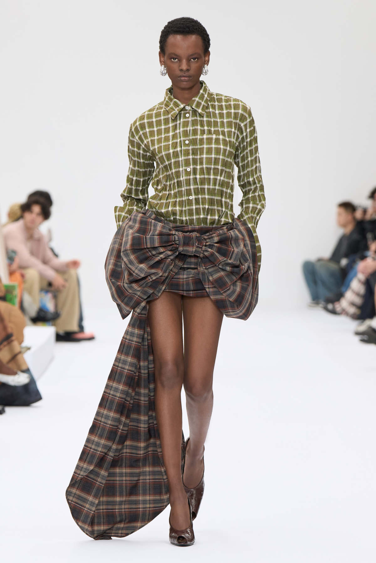 Acne Studios Presents Its New Spring/Summer 2025 Womenswear Collection