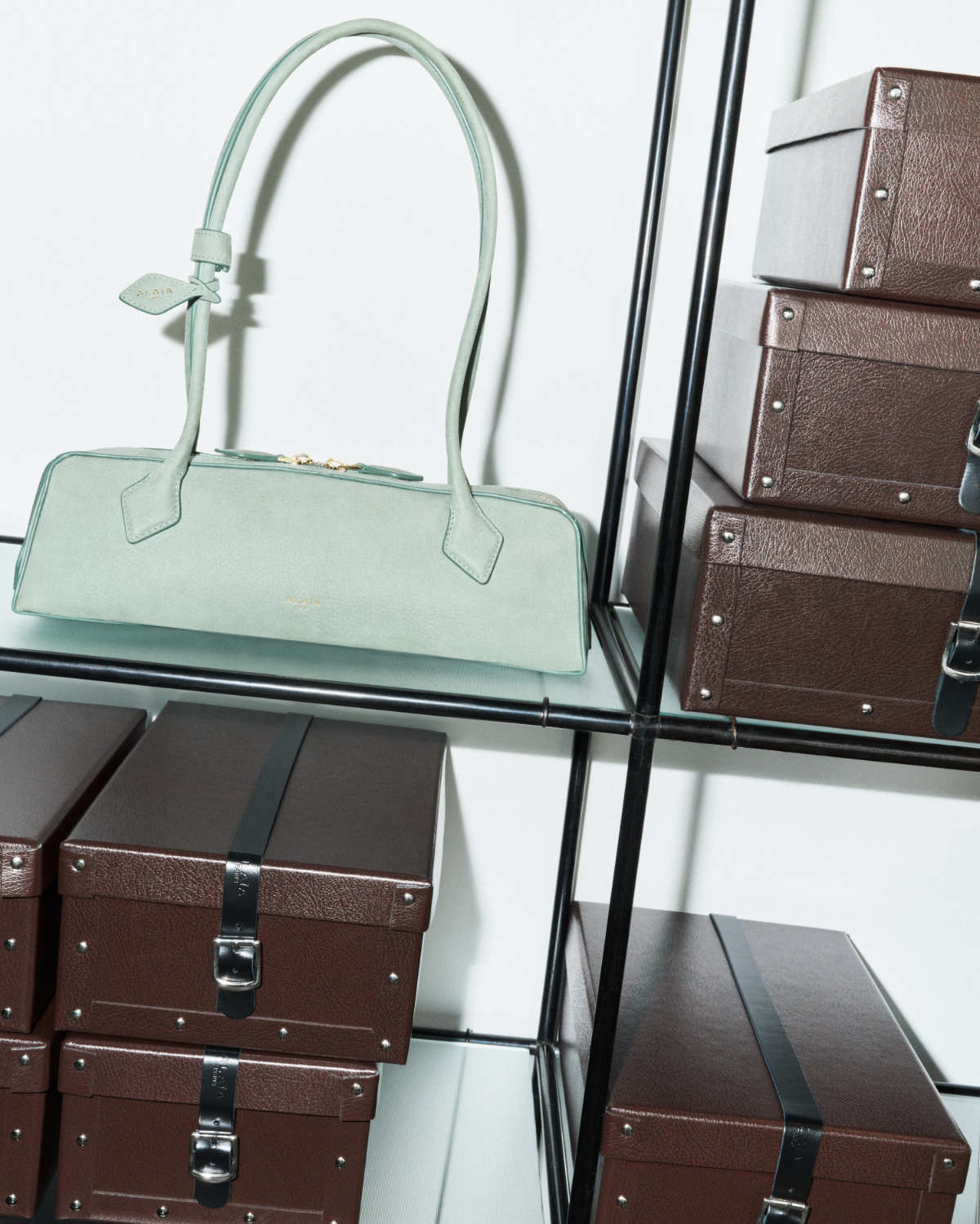 Alaïa’s Le Teckel: A Timeless Icon Of Sculptural Simplicity And Couture Craftsmanship