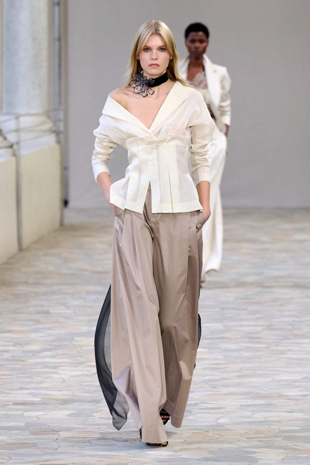 Alberta Ferretti Presents Its New Spring Summer 2025 Collection - Lightness Of Being