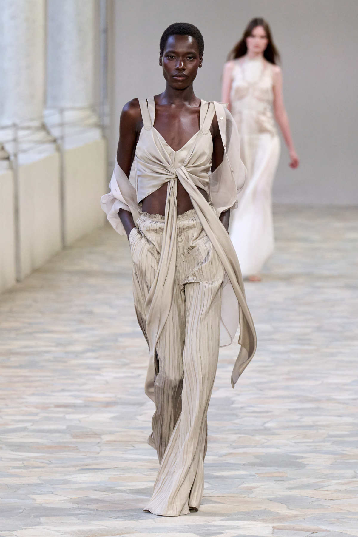 Alberta Ferretti Presents Its New Spring Summer 2025 Collection - Lightness Of Being