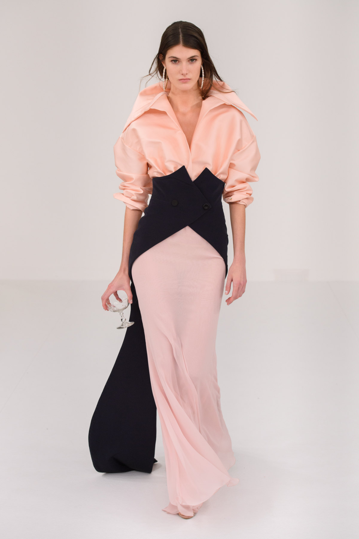 Alexis Mabille Presents Its New Haute Couture Fall-Winter 2023/2024 Collection: Mondaines
