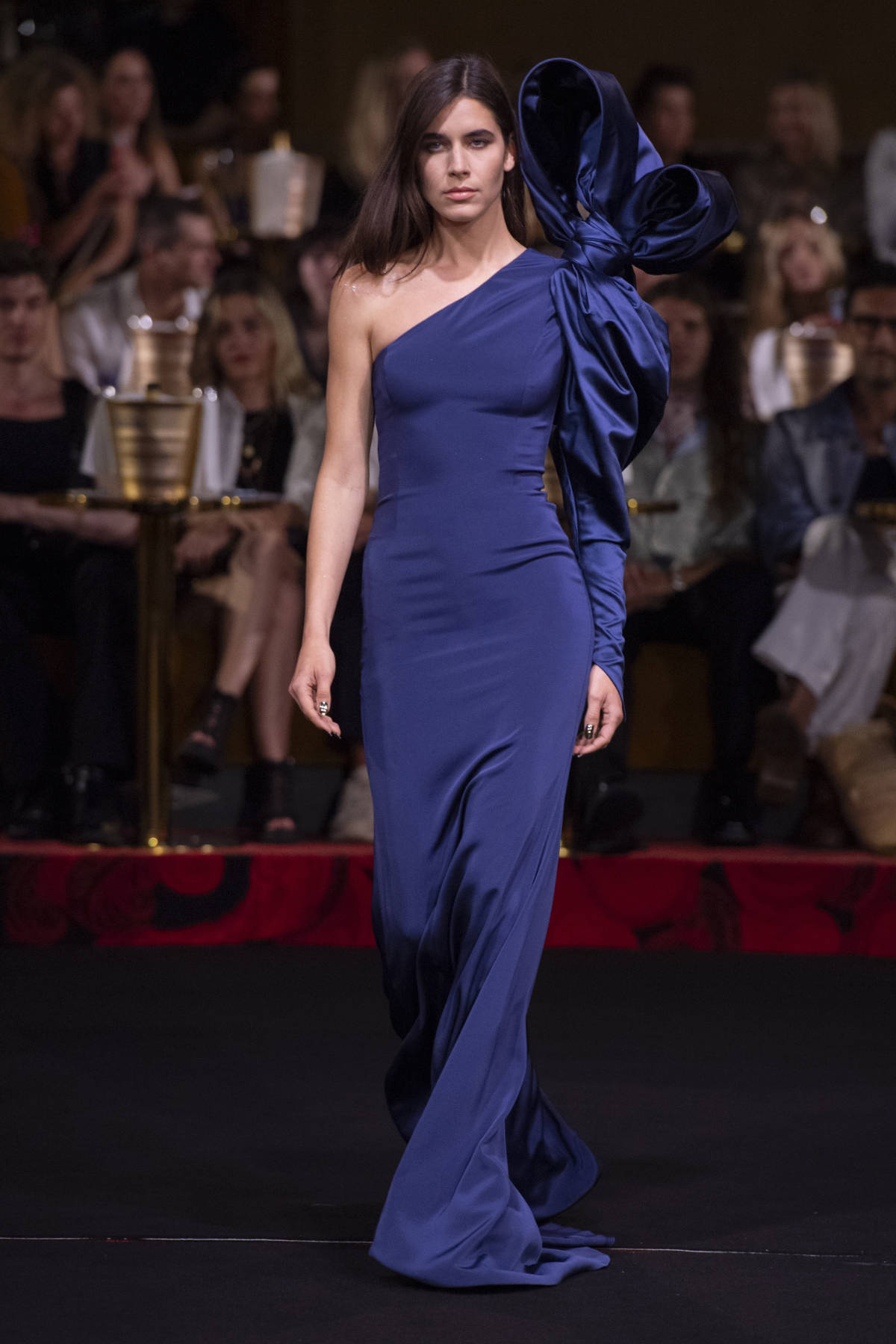 Alexis Mabille Presents His New Haute Couture Fall-Winter 2024-2025 Collection: Champagne