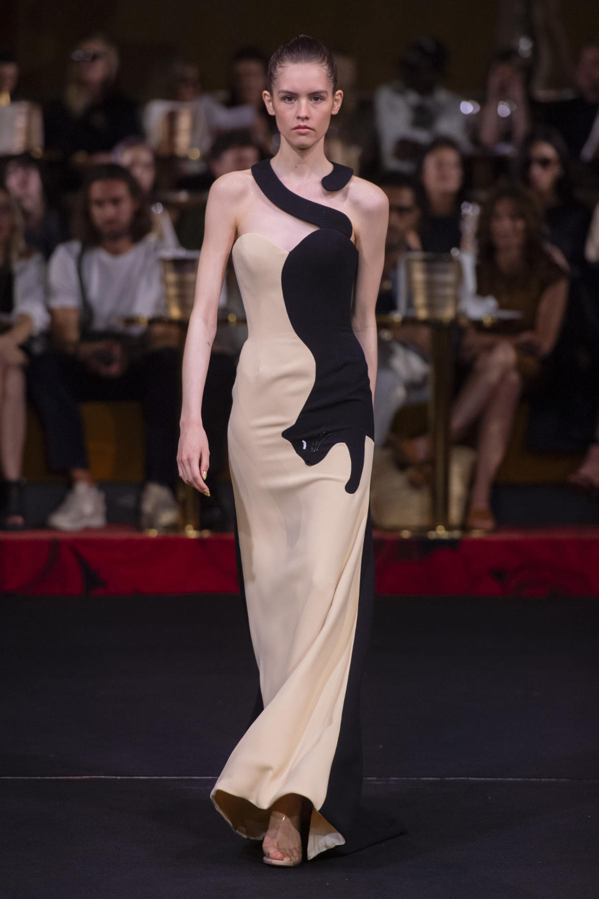 Alexis Mabille Presents His New Haute Couture Fall-Winter 2024-2025 Collection: Champagne