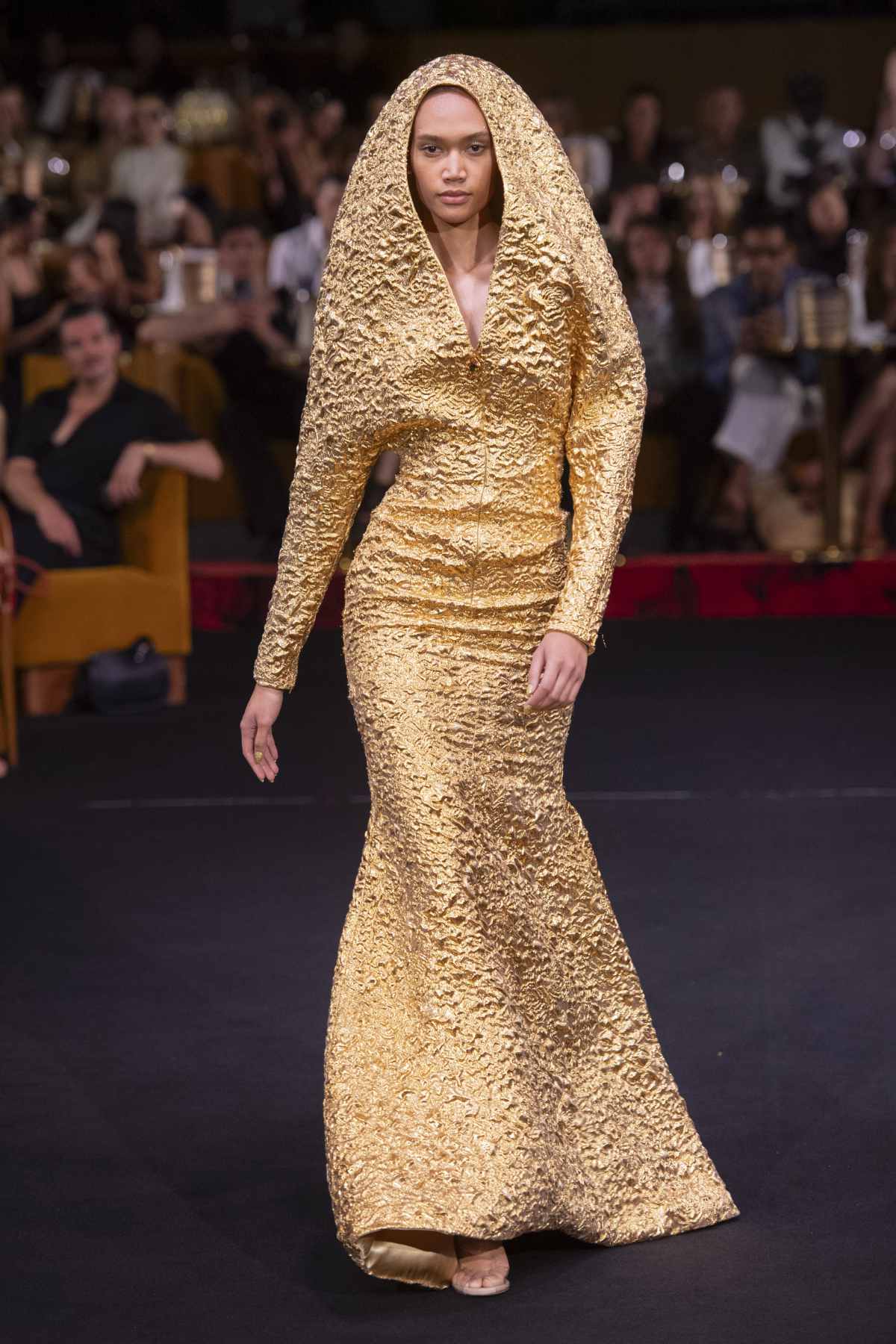 Alexis Mabille Presents His New Haute Couture Fall-Winter 2024-2025 Collection: Champagne