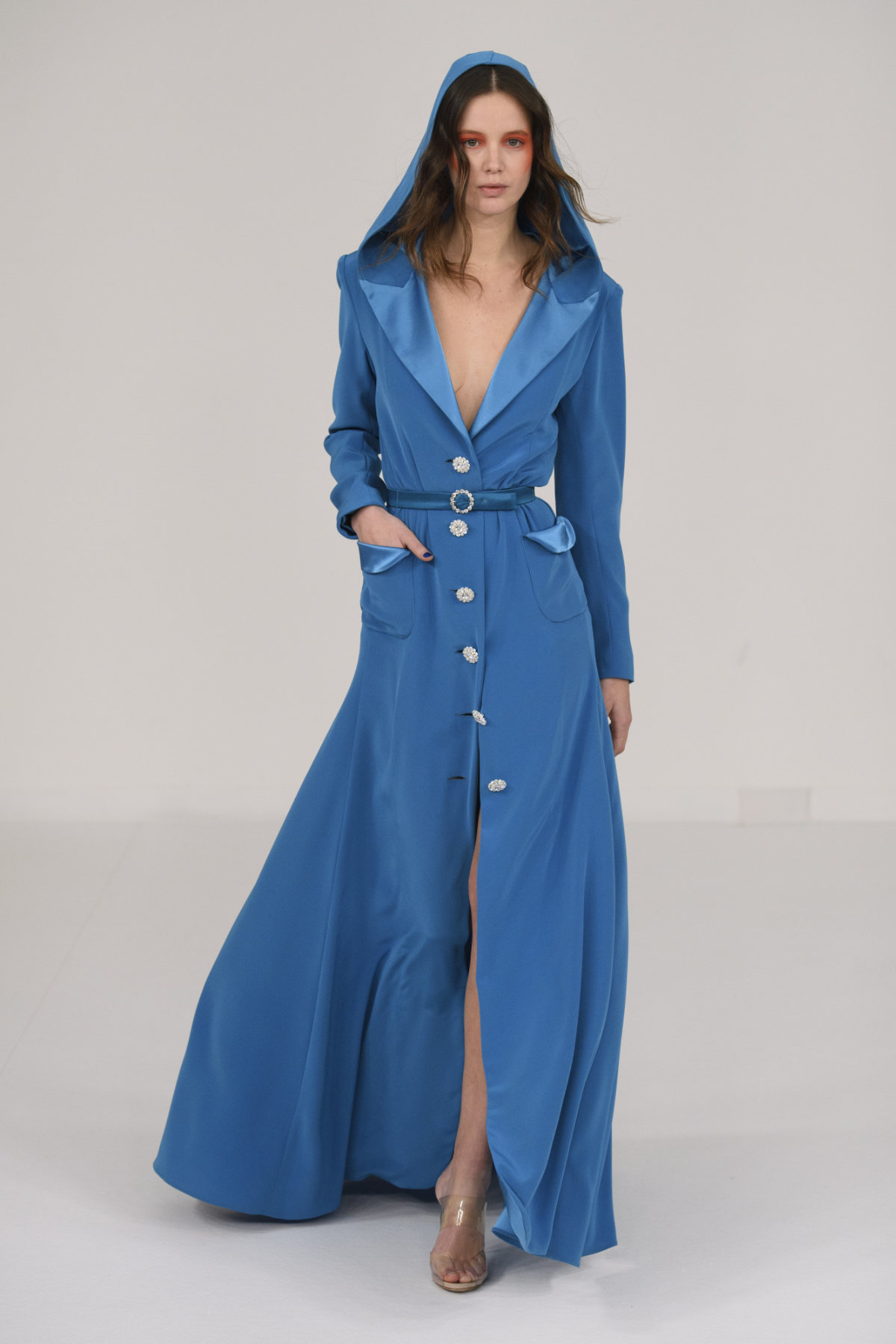 Alexis Mabille Presents His New Haute Couture Spring-Summer 2023 Collection: Color-addict