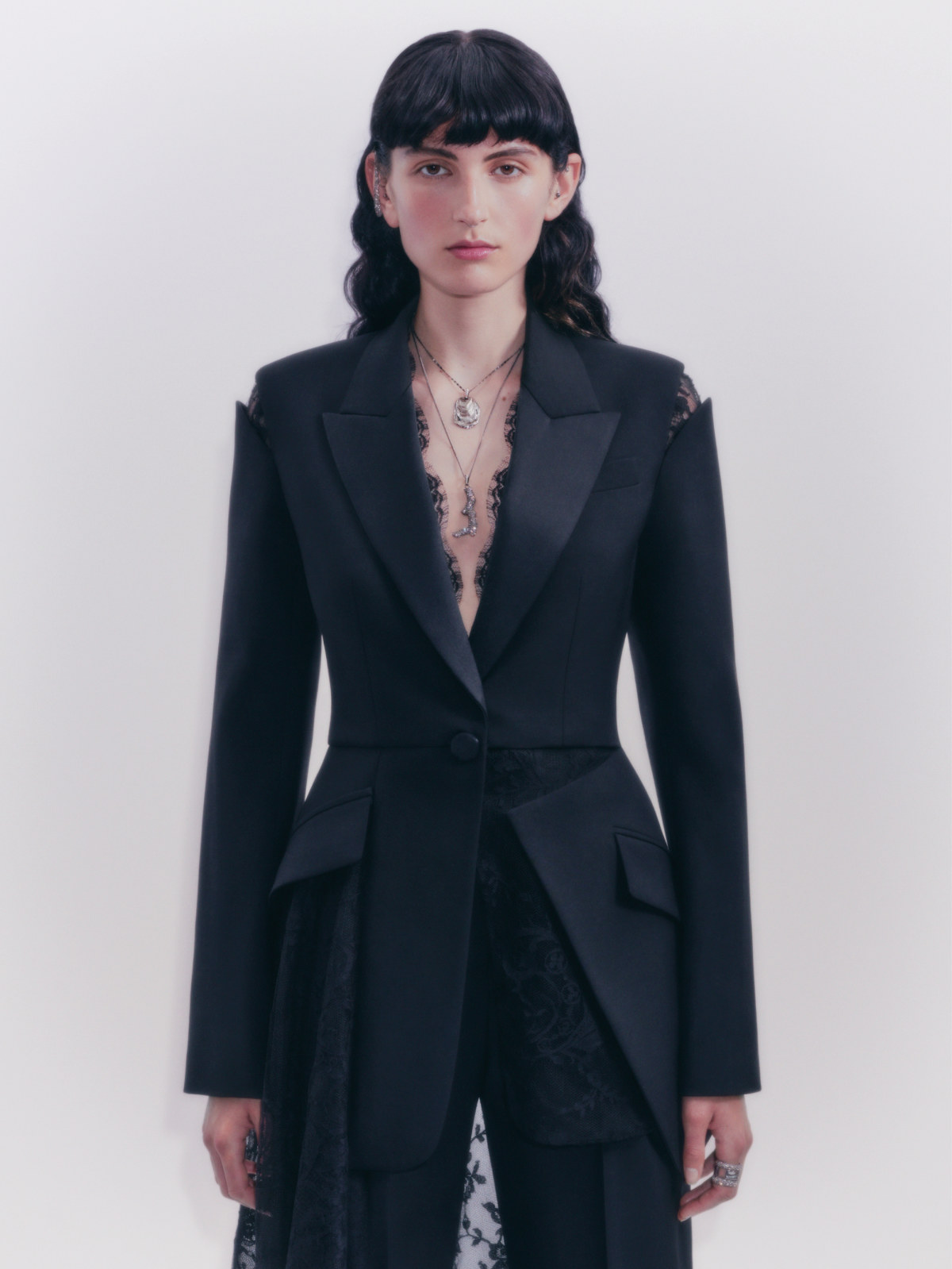 Alexander McQueen Presents Its New Pre-SS22 Womenswear Collection
