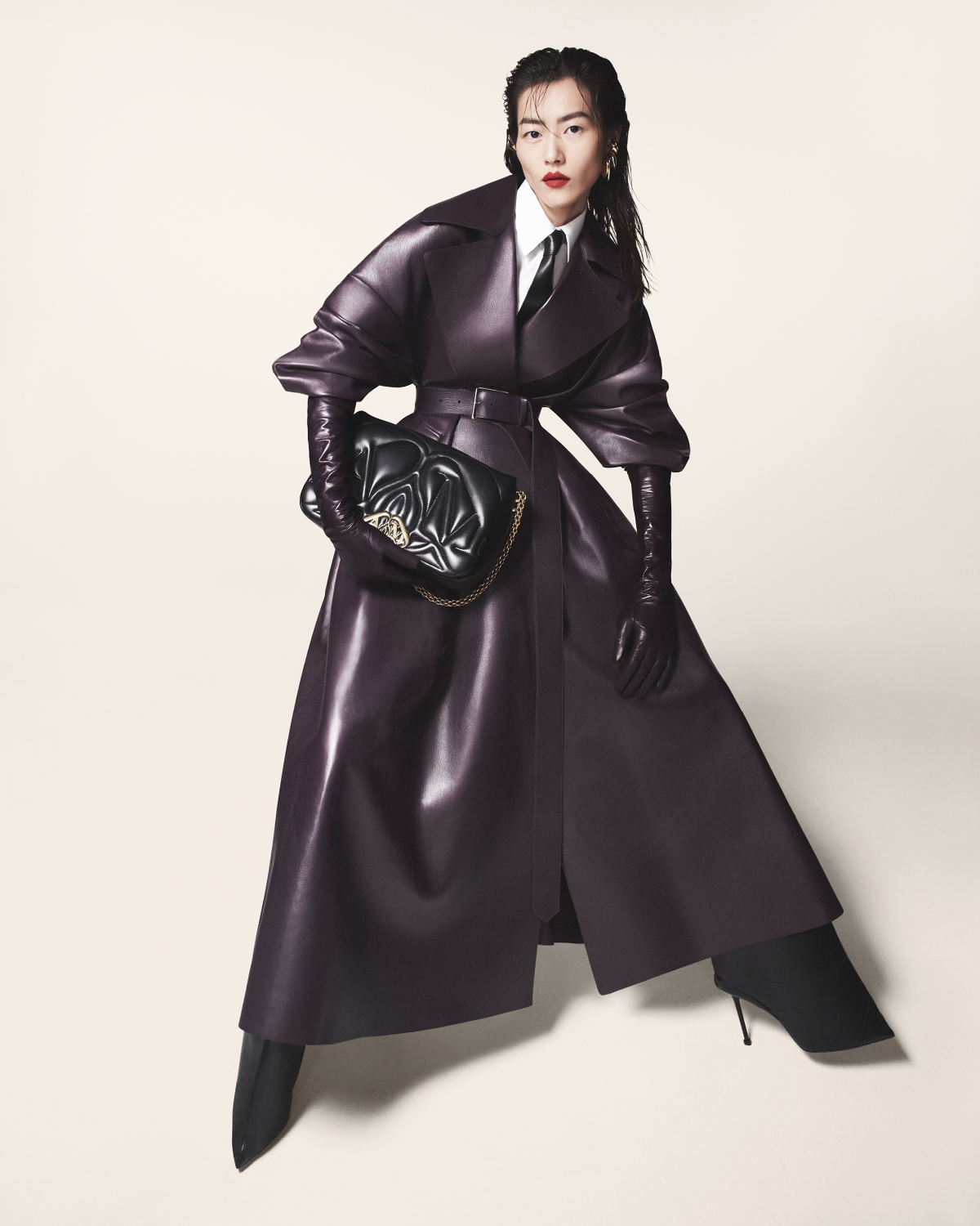 Alexander McQueen Launches Its New Autumn/Winter 2023 Collection Campaign