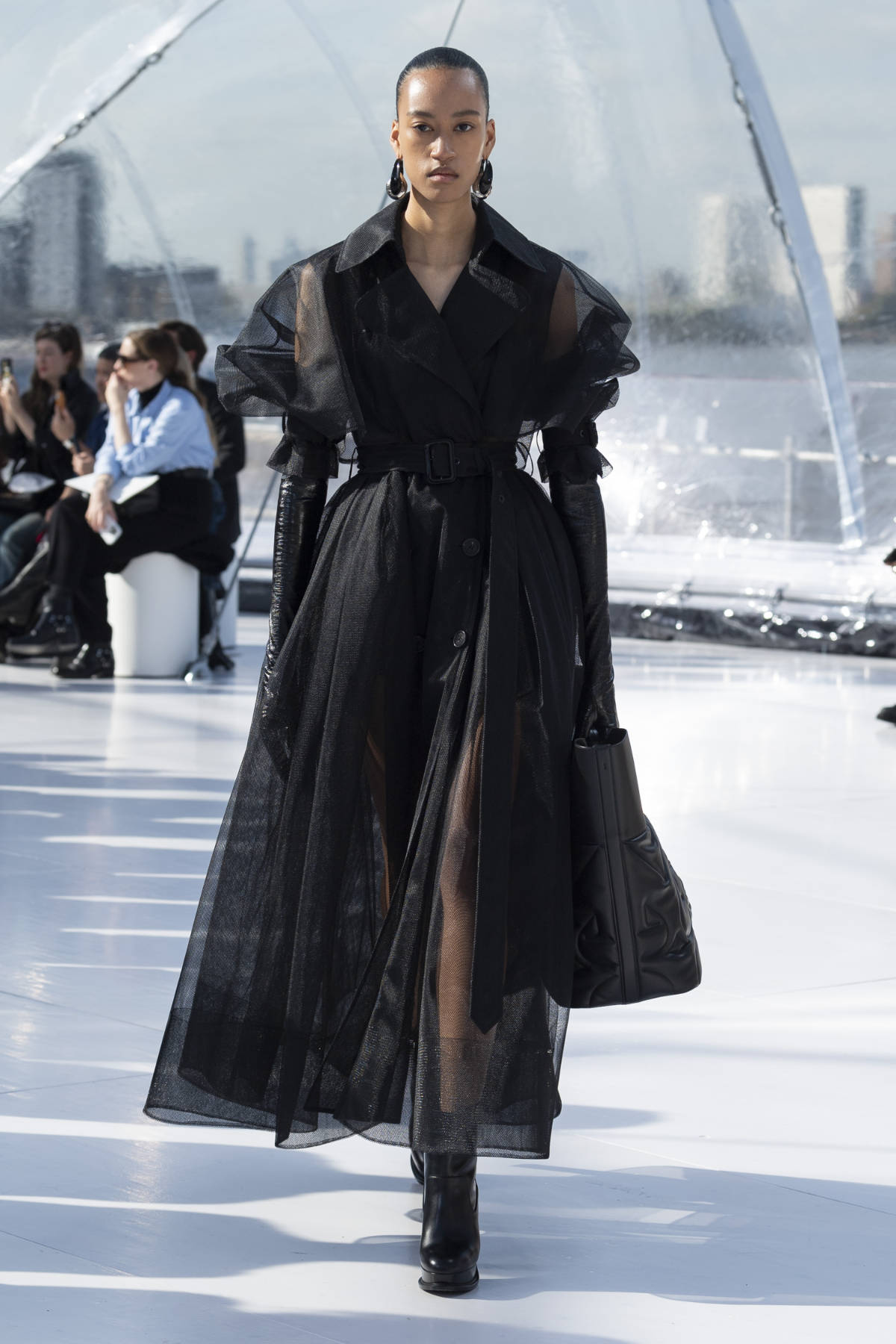 Alexander McQueen Presents Its New Spring Summer 2023 Womenswear Collection: First Sight
