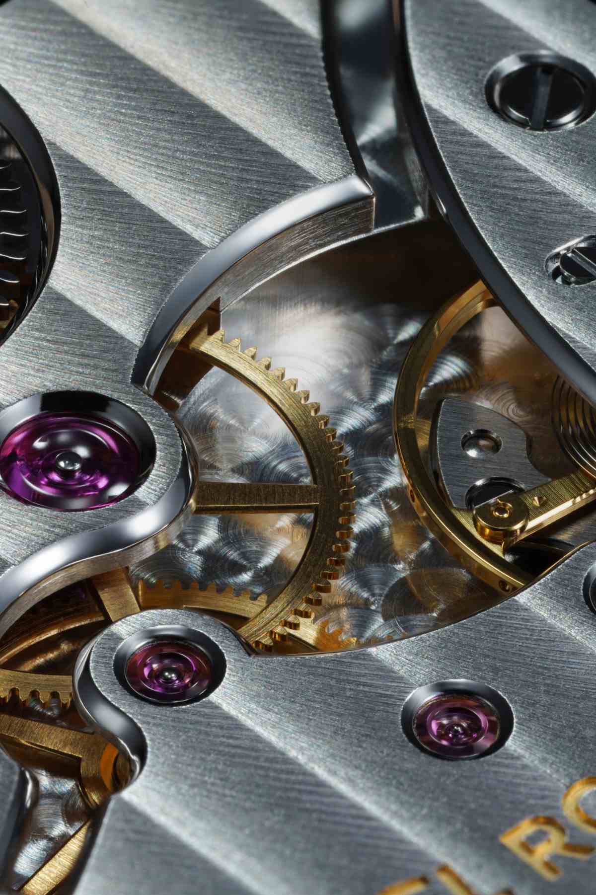 Daniel Roth Presents Its New Extra Plat Rose Gold Watch