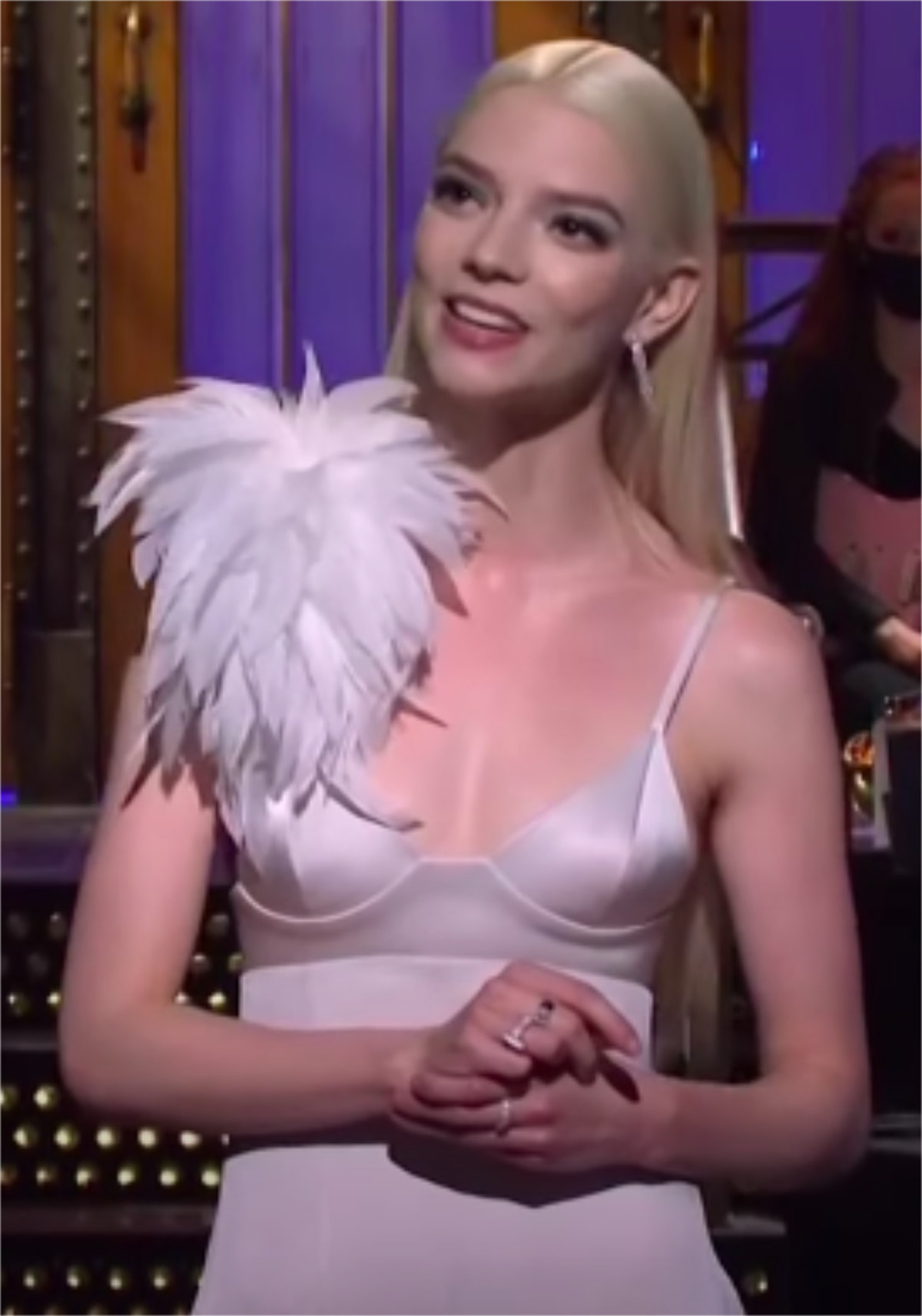 Anya Taylor-Joy Wears Tiffany & Co. During Her Saturday Night Live Opening Monologue