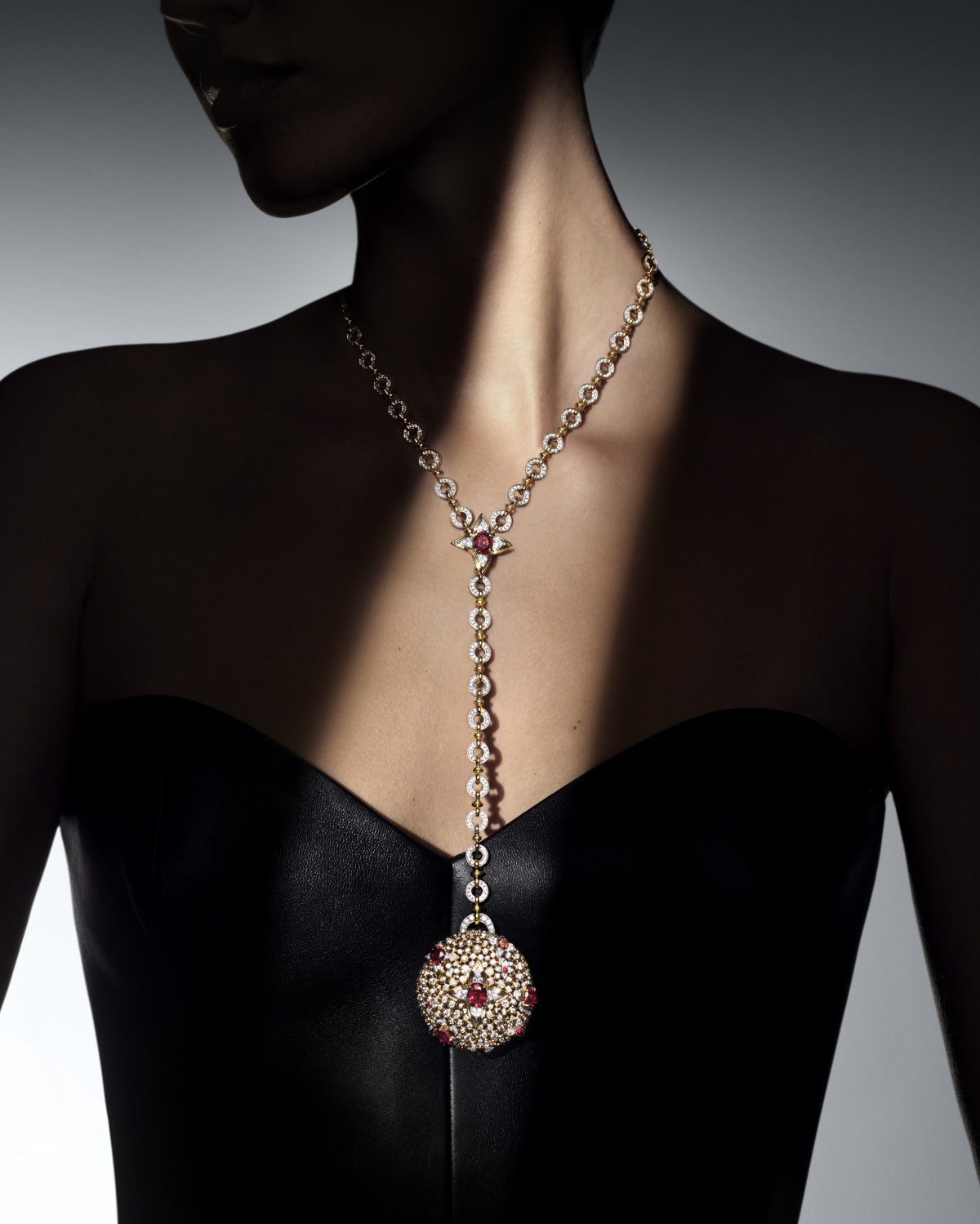 Louis Vuitton Presents Chapter II Of The High Jewlery Collection 