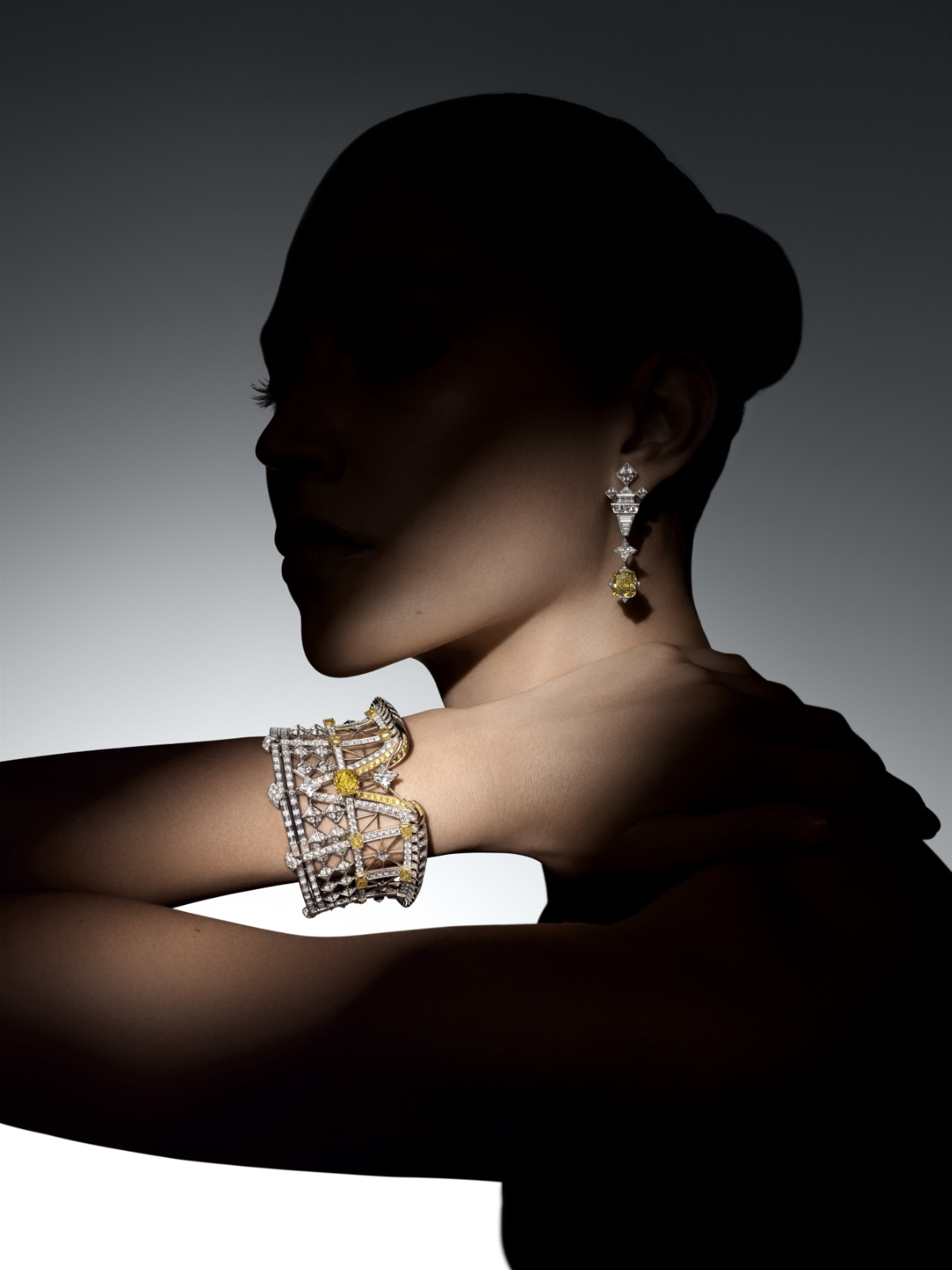 Louis Vuitton Presents Chapter II Of The High Jewlery Collection 