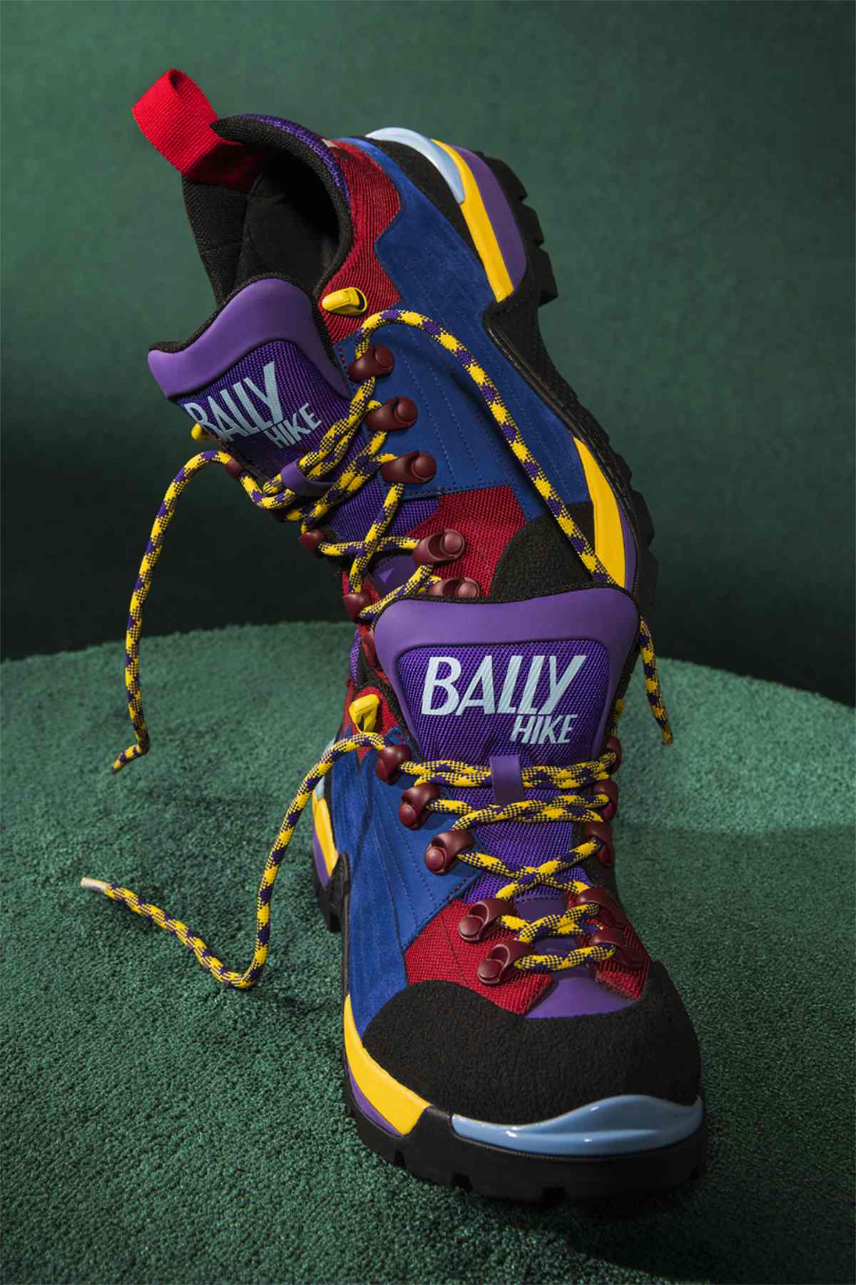 Presenting BALLY HIKE By Robert Rabensteiner