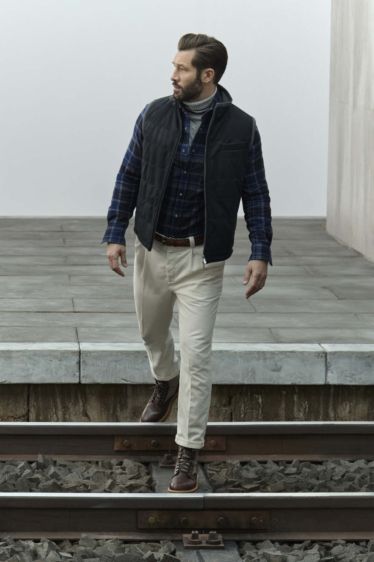 Brunello Cucinelli Presents Its New Fall-Winter 2022 Men’s Collection: Crossroads
