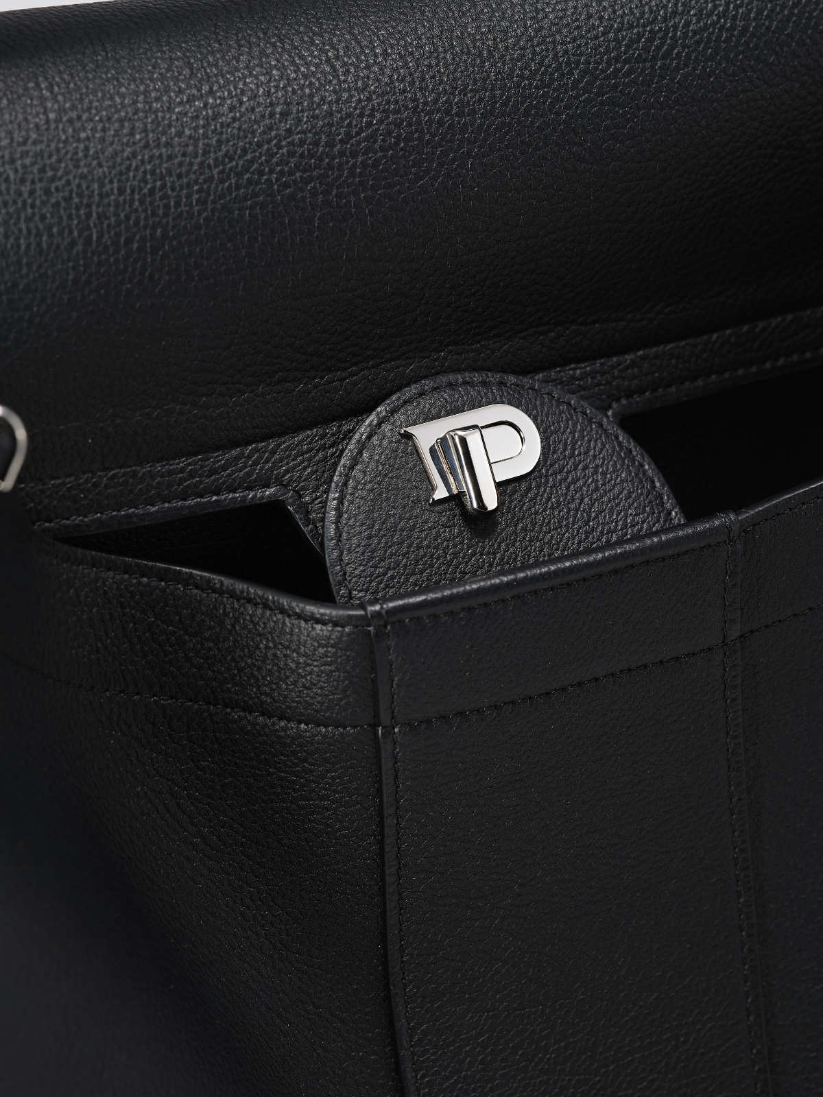 Delvaux Unveils Le Brillant Tempo Bag: A Symphony Of Movement And Luxury