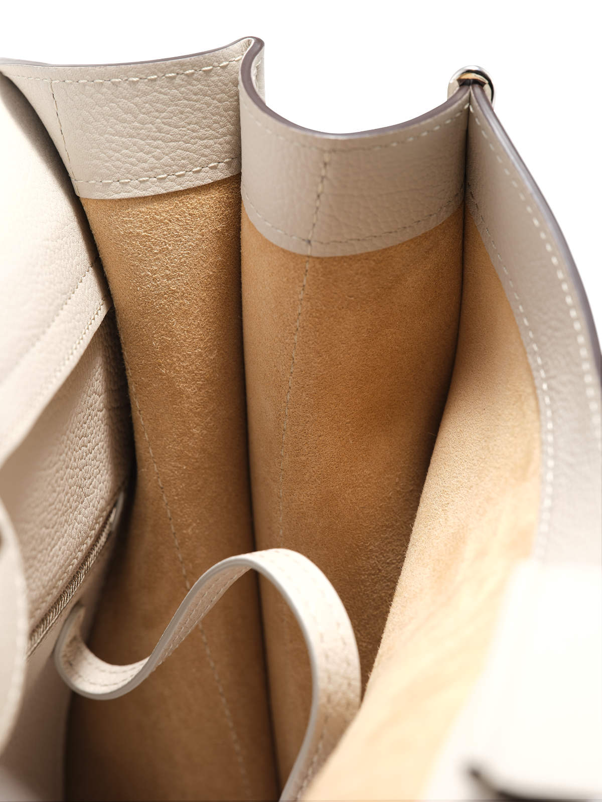 Delvaux Unveils Le Brillant Tempo Bag: A Symphony Of Movement And Luxury