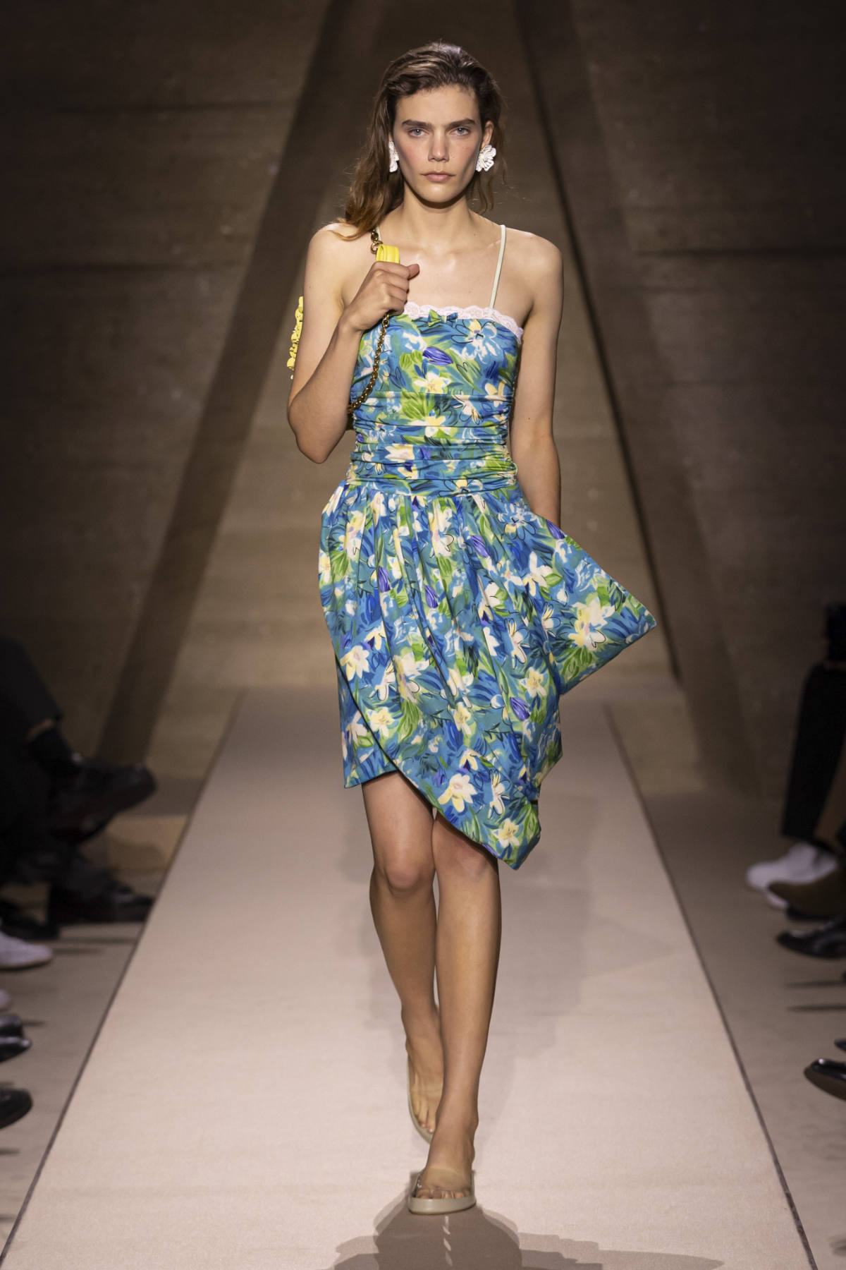 Chloé’s “Entre Deux” Collection Summer 2026: The Elegance Of Ease