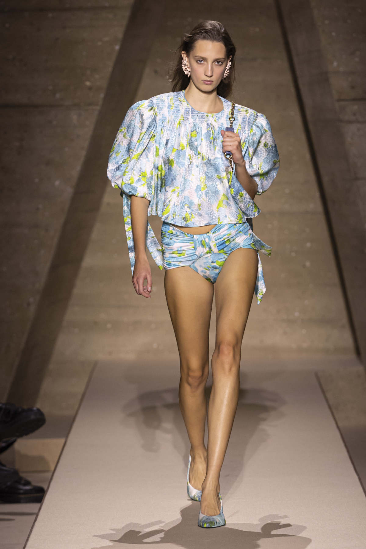 Chloé’s “Entre Deux” Collection Summer 2026: The Elegance Of Ease