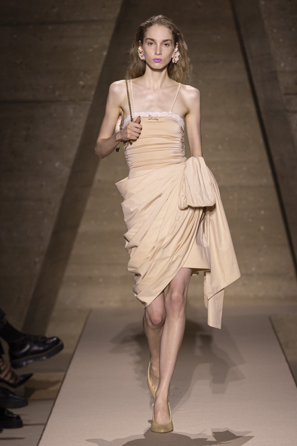 Chloé’s “Entre Deux” Collection Summer 2026: The Elegance Of Ease
