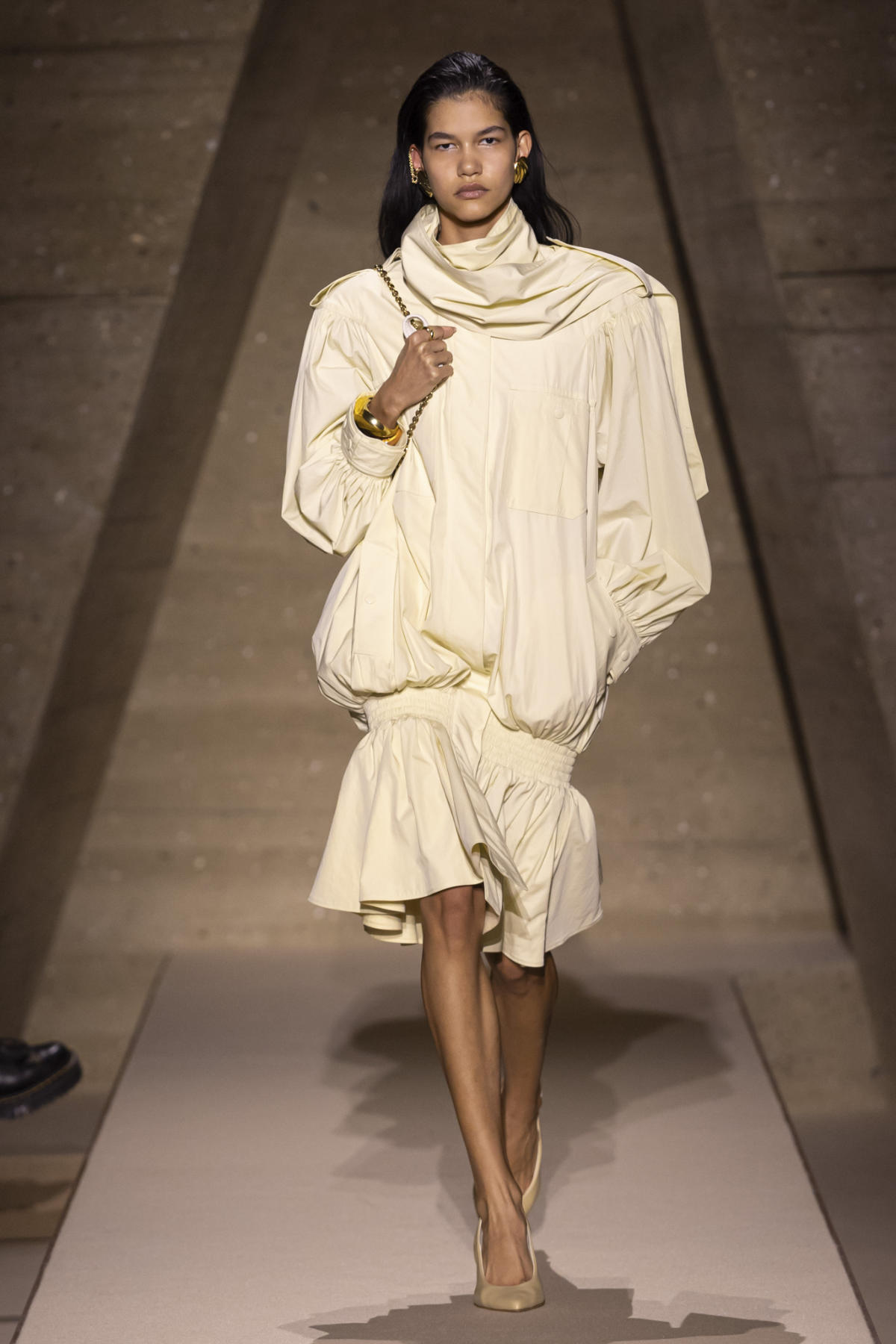 Chloé’s “Entre Deux” Collection Summer 2026: The Elegance Of Ease