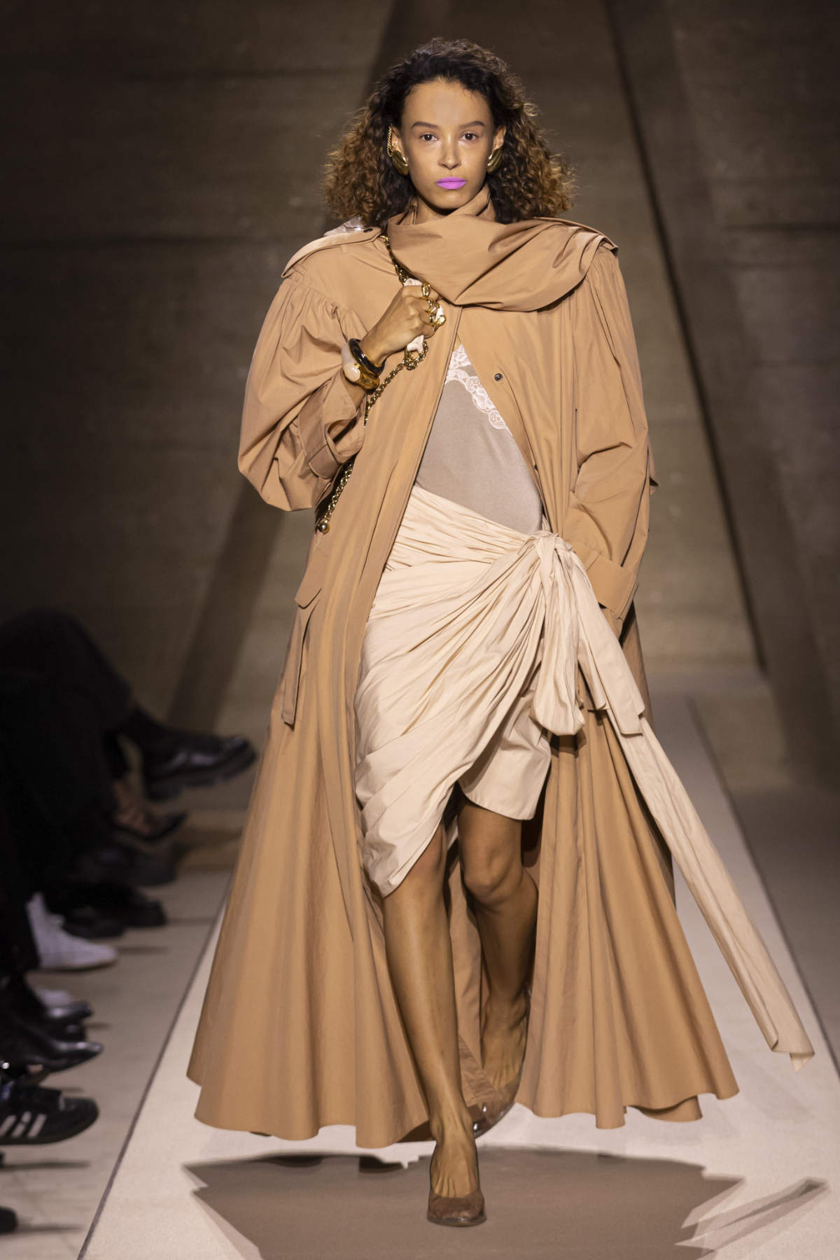 Chloé’s “Entre Deux” Collection Summer 2026: The Elegance Of Ease