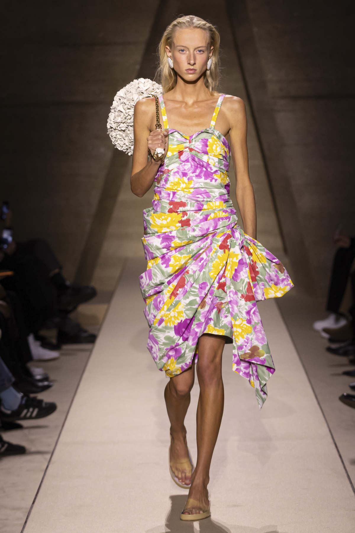 Chloé’s “Entre Deux” Collection Summer 2026: The Elegance Of Ease
