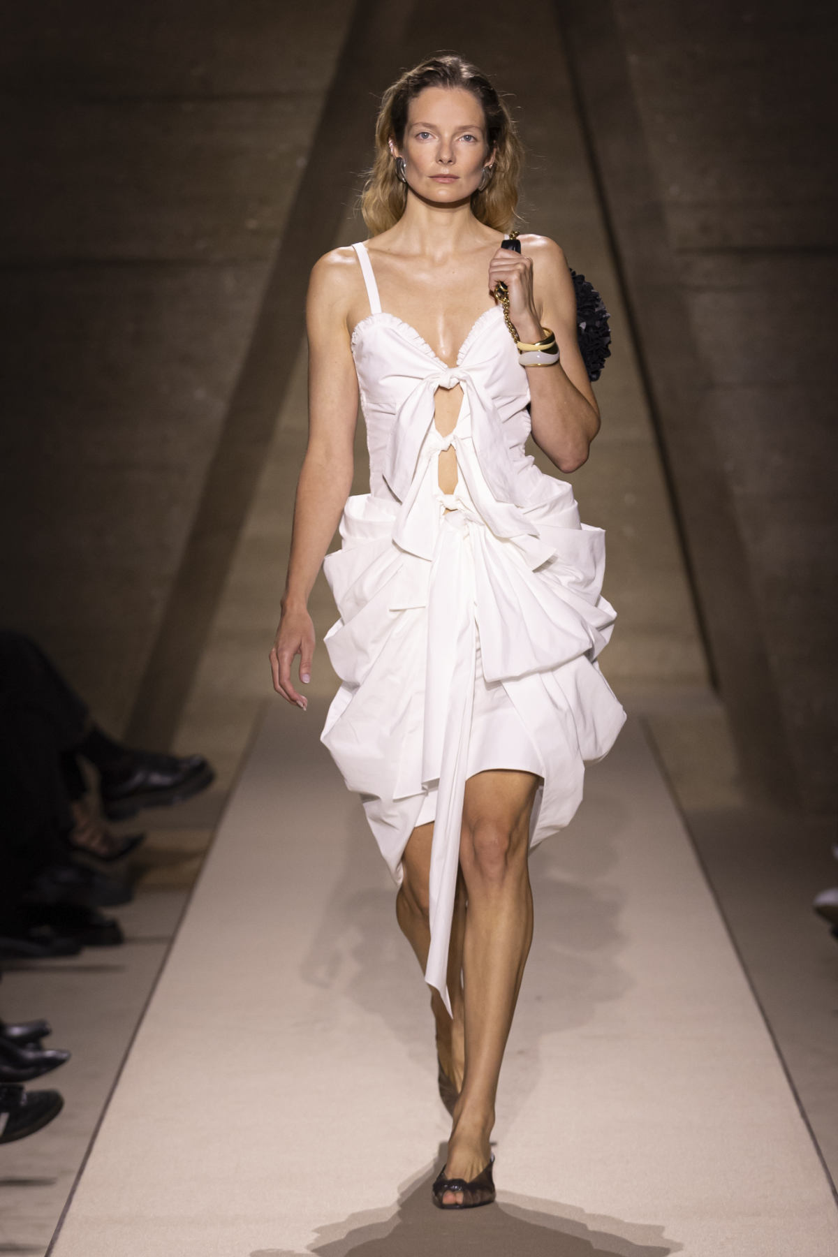 Chloé’s “Entre Deux” Collection Summer 2026: The Elegance Of Ease