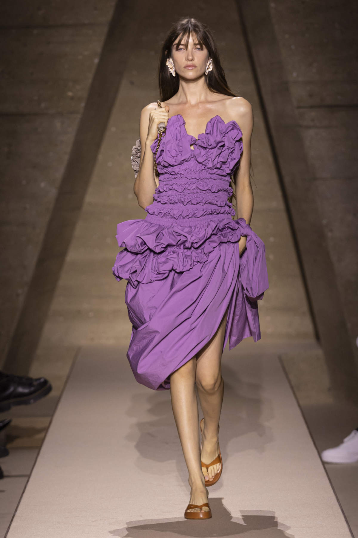 Chloé’s “Entre Deux” Collection Summer 2026: The Elegance Of Ease