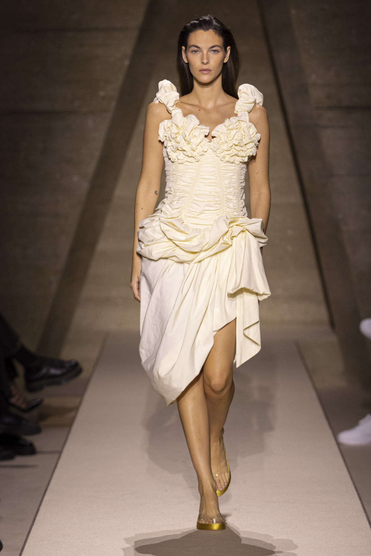 Chloé’s “Entre Deux” Collection Summer 2026: The Elegance Of Ease