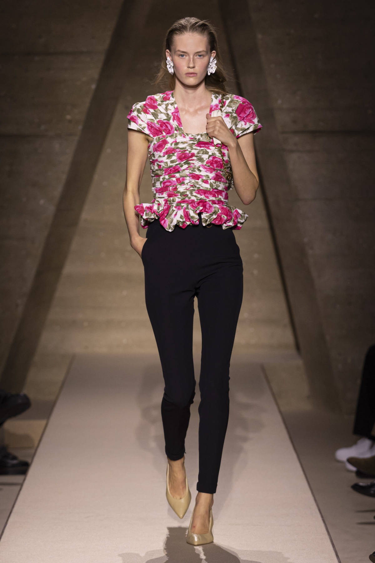 Chloé’s “Entre Deux” Collection Summer 2026: The Elegance Of Ease