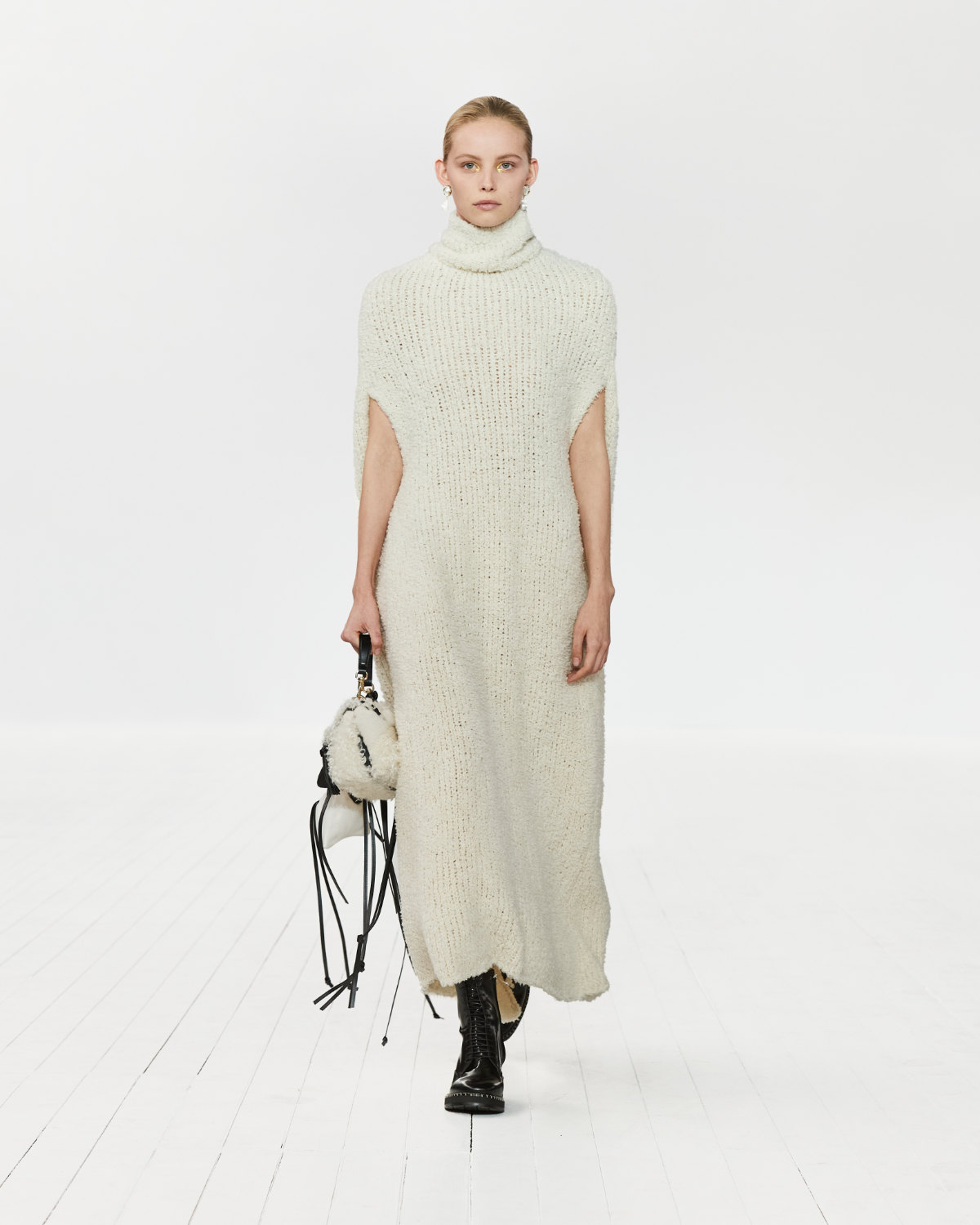 Chloé Presents Its New Autumn-Winter 2023 Collection