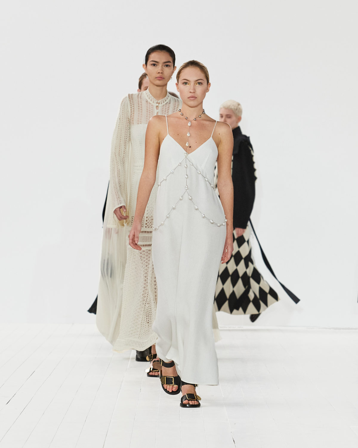 Chloé Presents Its New Autumn-Winter 2023 Collection