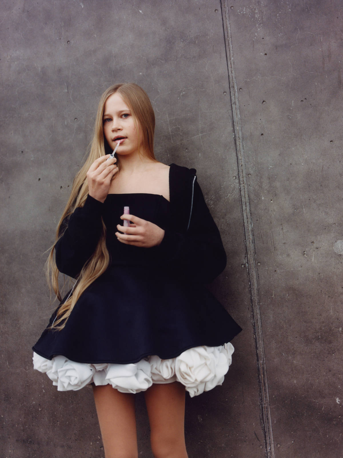 Chloé Arts Paris 2025: Francesca Allen Unveils “Konkursas” At Paris Photo