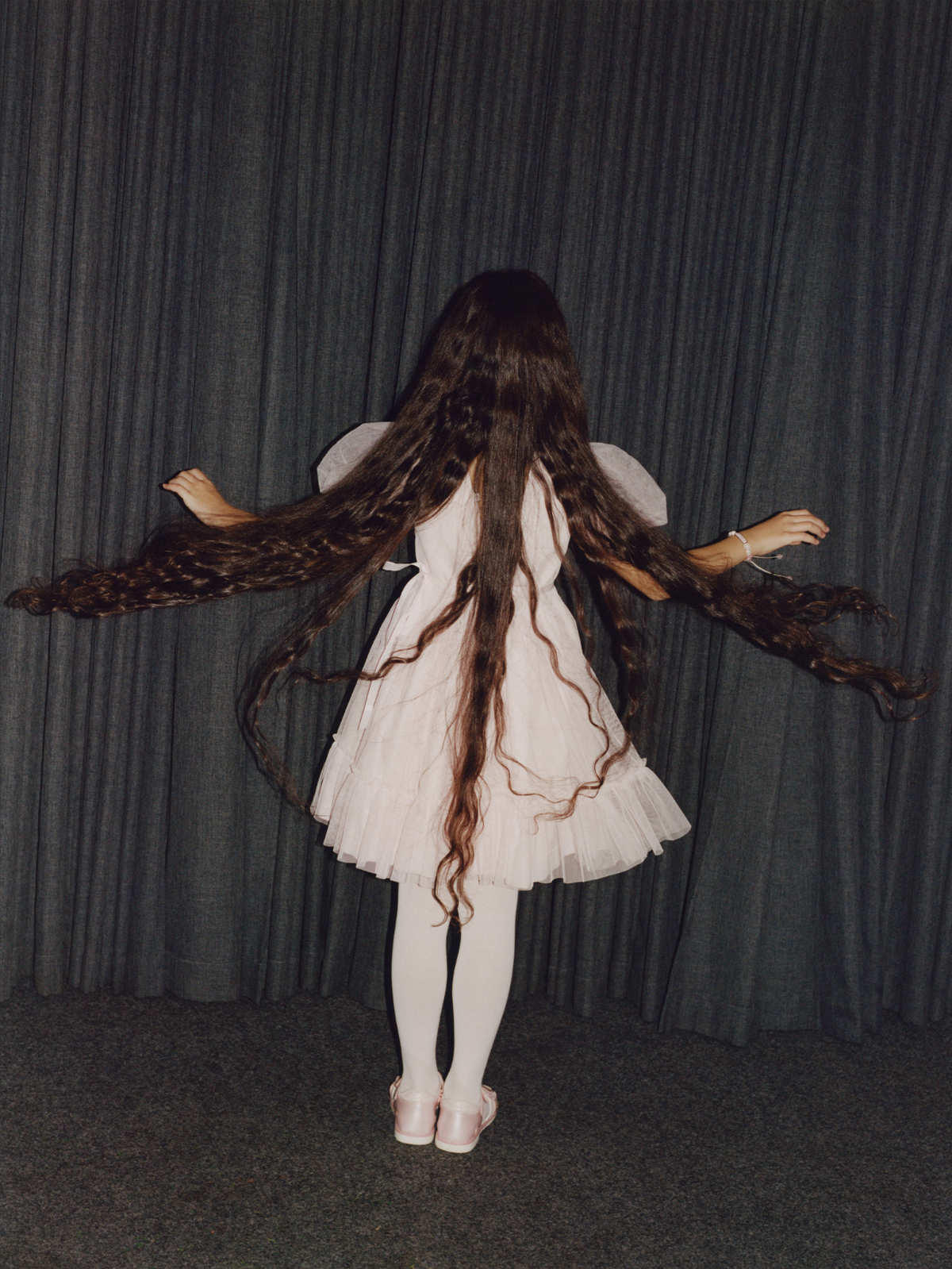 Chloé Arts Paris 2025: Francesca Allen Unveils “Konkursas” At Paris Photo