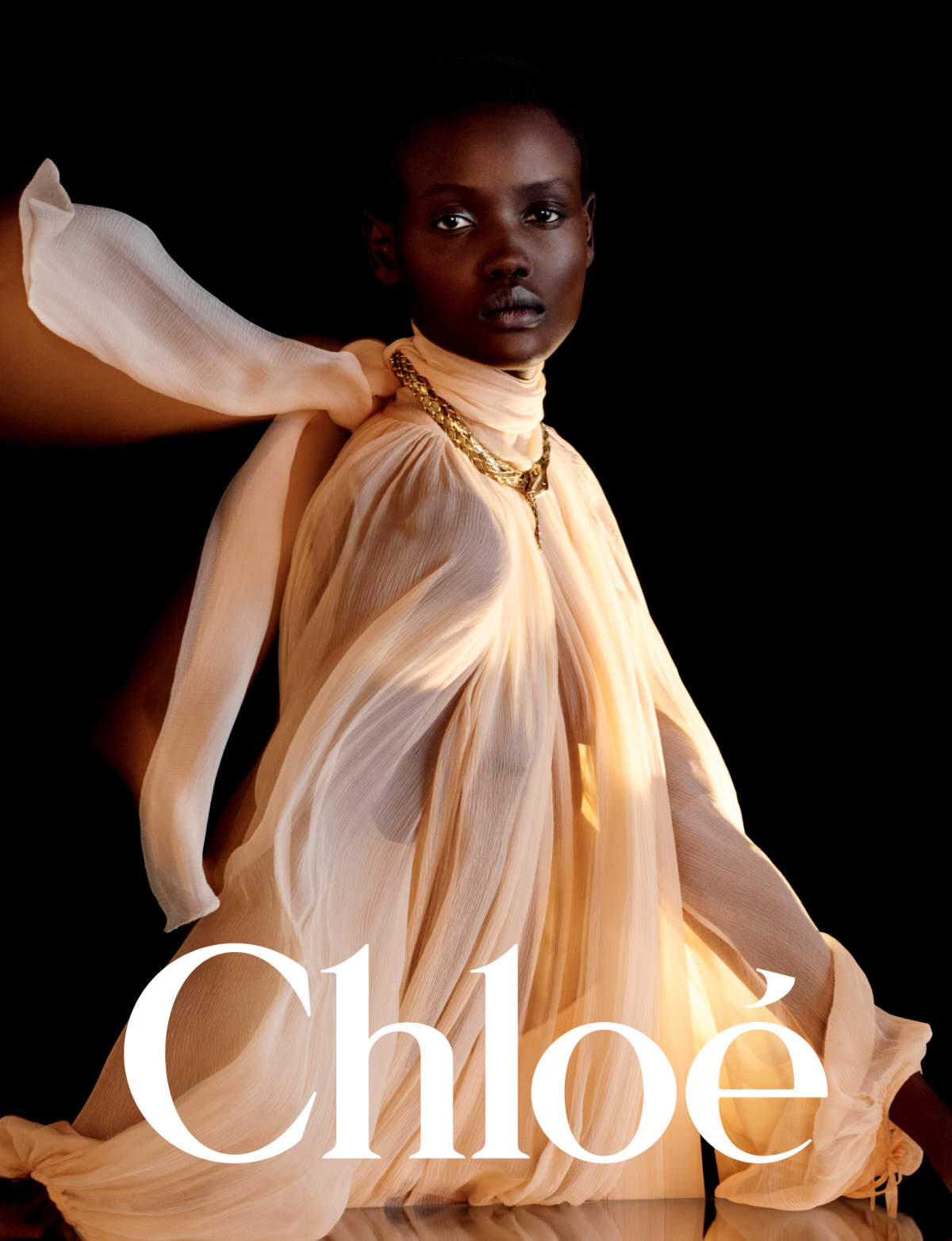 Chloé Unveils Its New Winter 2024 Campaign