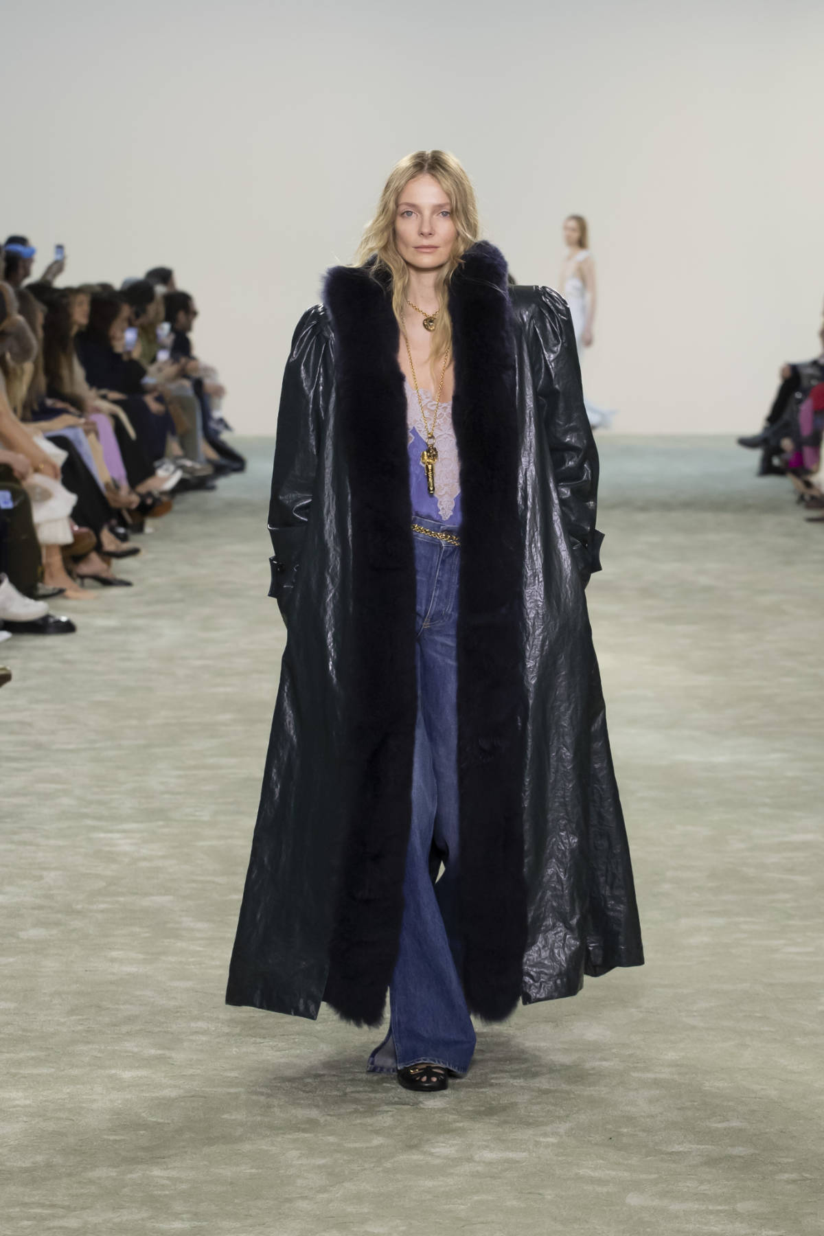 Chloé Presents Its New Winter 2025 Evolution Collection