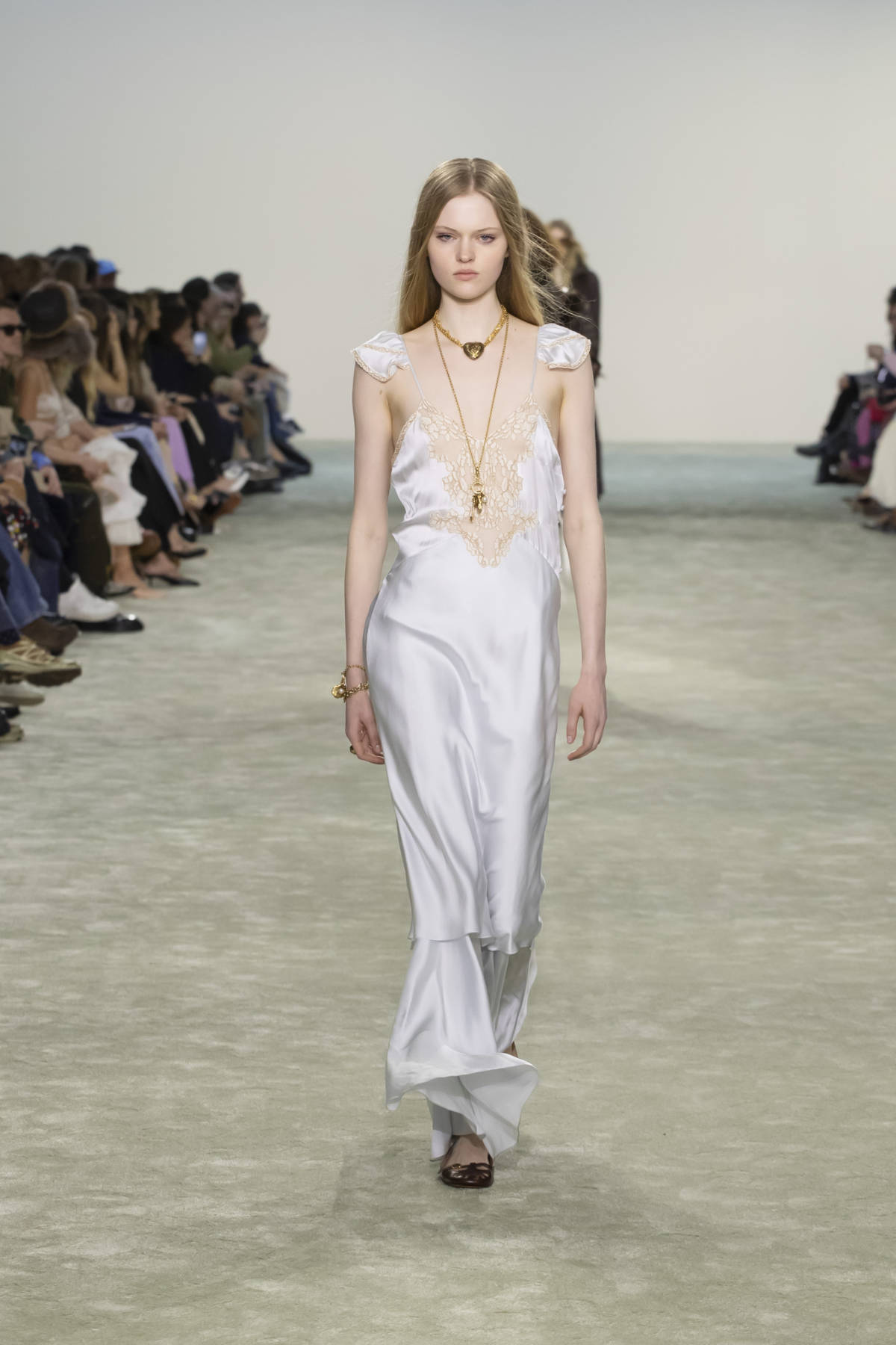 Chloé Presents Its New Winter 2025 Evolution Collection