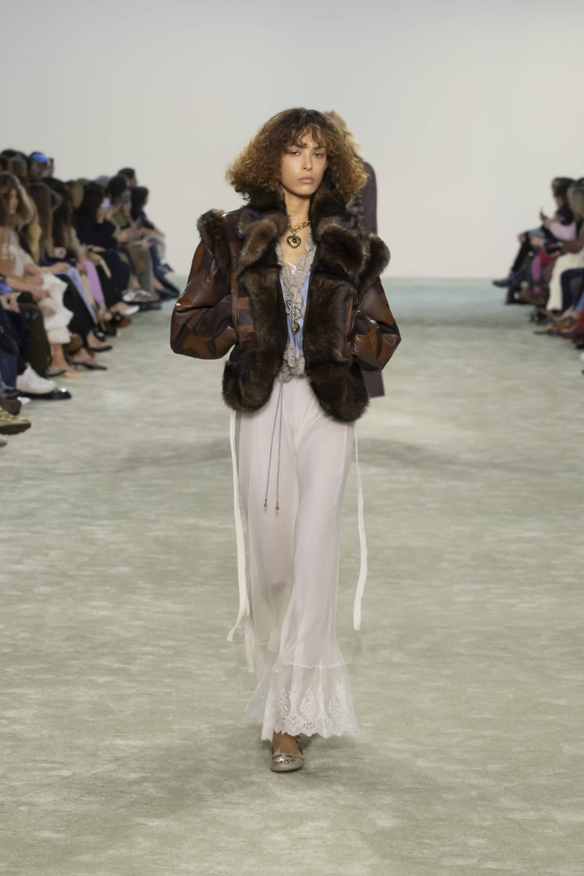 Chloé Presents Its New Winter 2025 Evolution Collection