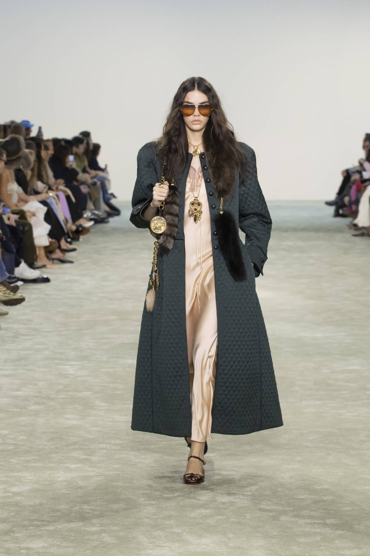 Chloé Presents Its New Winter 2025 Evolution Collection