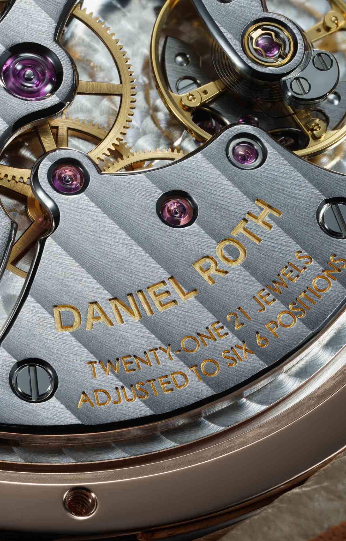Daniel Roth Presents Its New Extra Plat Rose Gold Watch