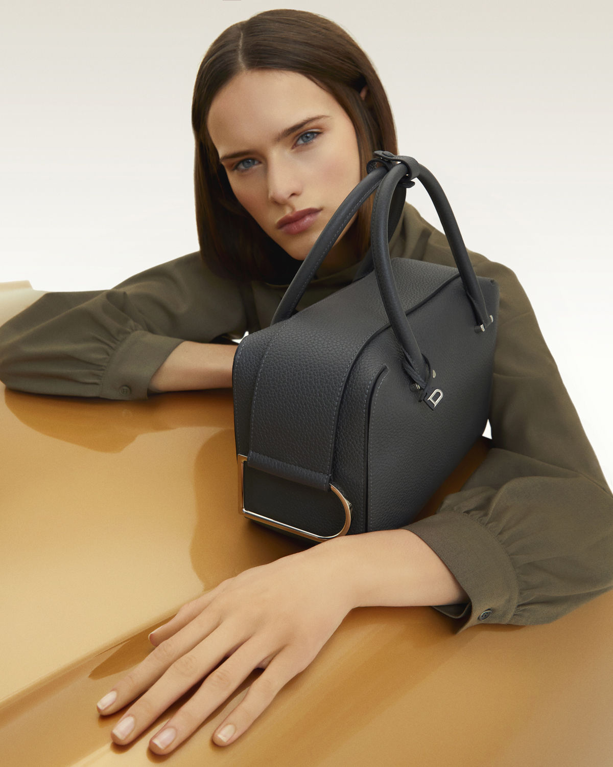 Delvaux: Delvaux Launches Its New Autumn-Winter 2021 Collection: Ode To The  Road - Mythical Highway - Luxferity