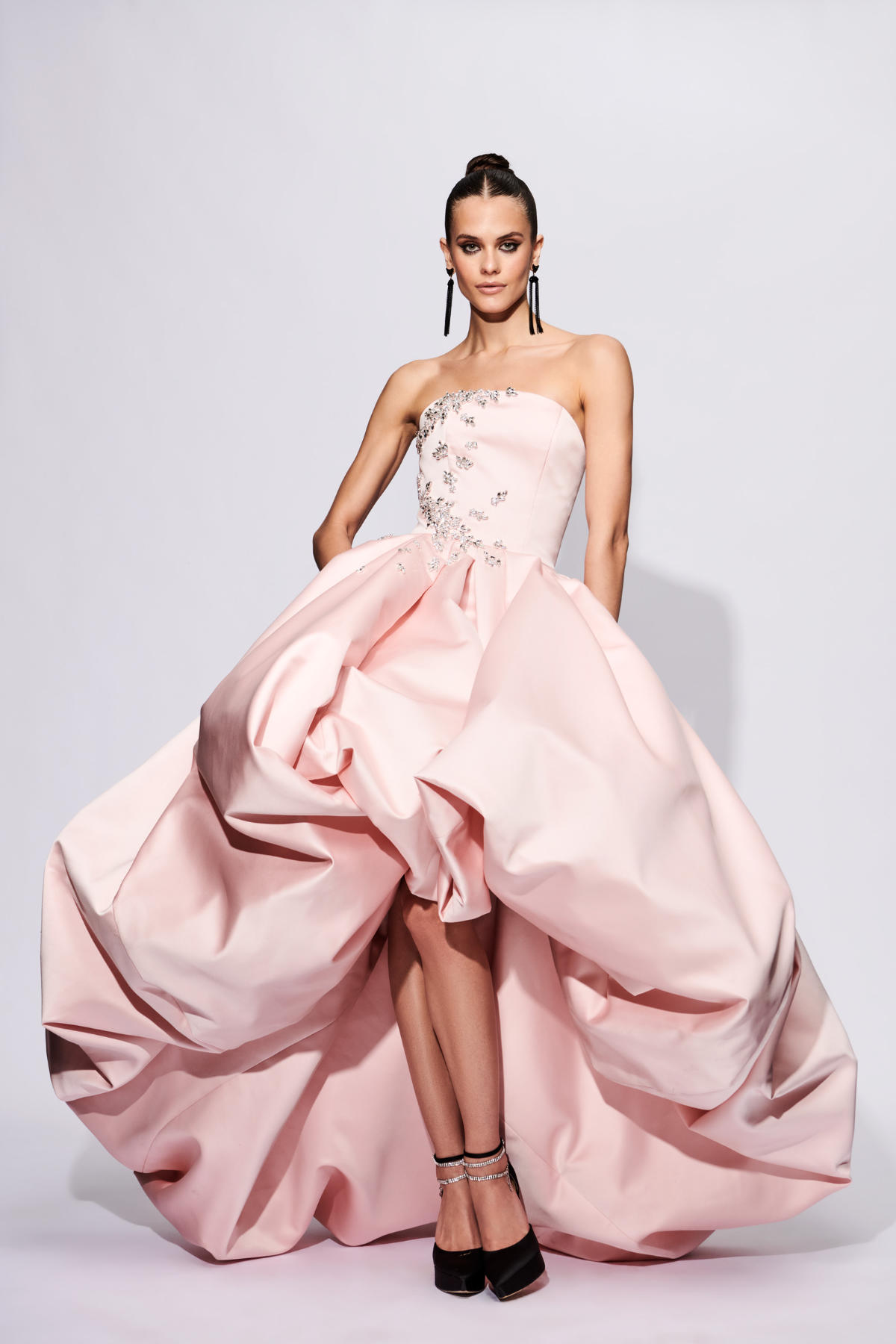 Christian Siriano Presents His New Pre–Fall 2023 Collection