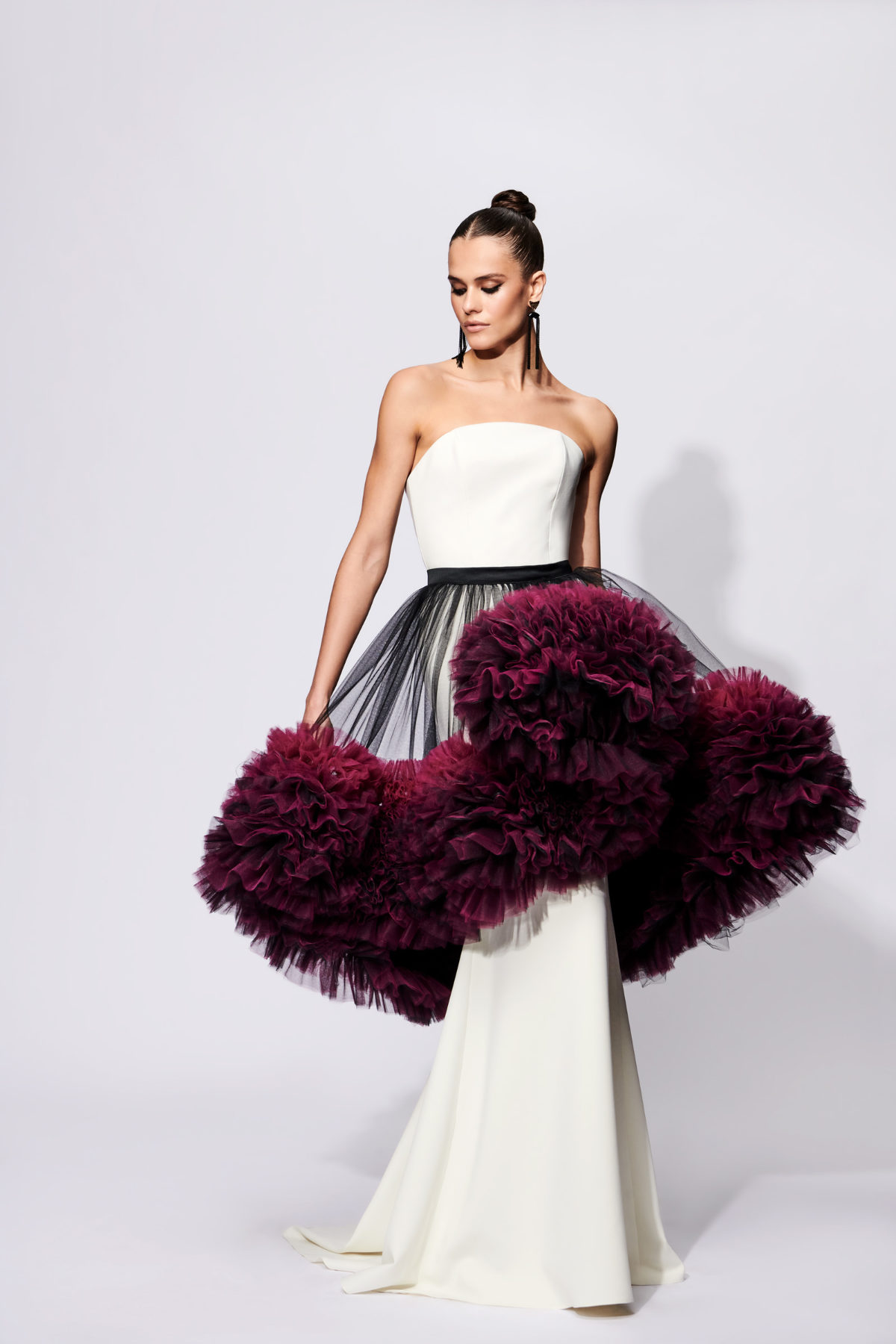 Christian Siriano Presents His New Pre–Fall 2023 Collection